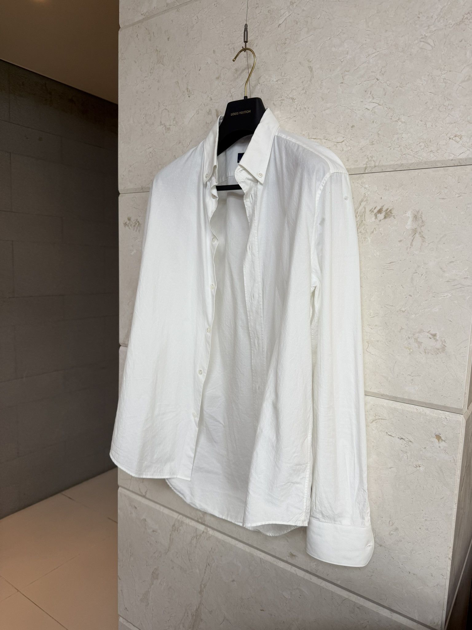 Louis Vuitton Louis Vuitton / Oxford Shirt White Regular Fit / 41 Size US M / EU 48-50 / 2 - 4 Thumbnail