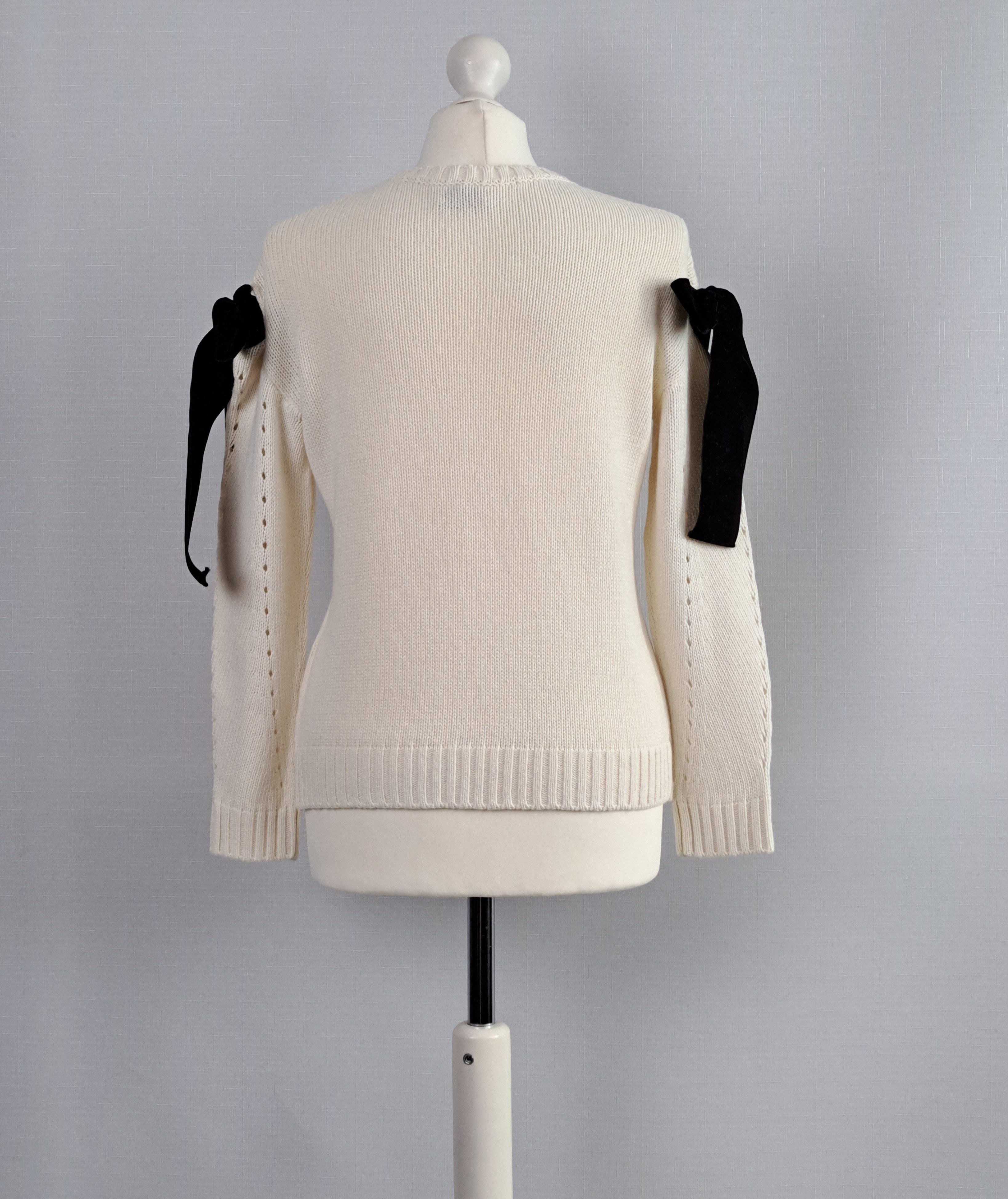 RED Valentino RED VALENTINO openwork knit sweater with ribbon. Size S Size S / US 4 / IT 40 - 5 Thumbnail