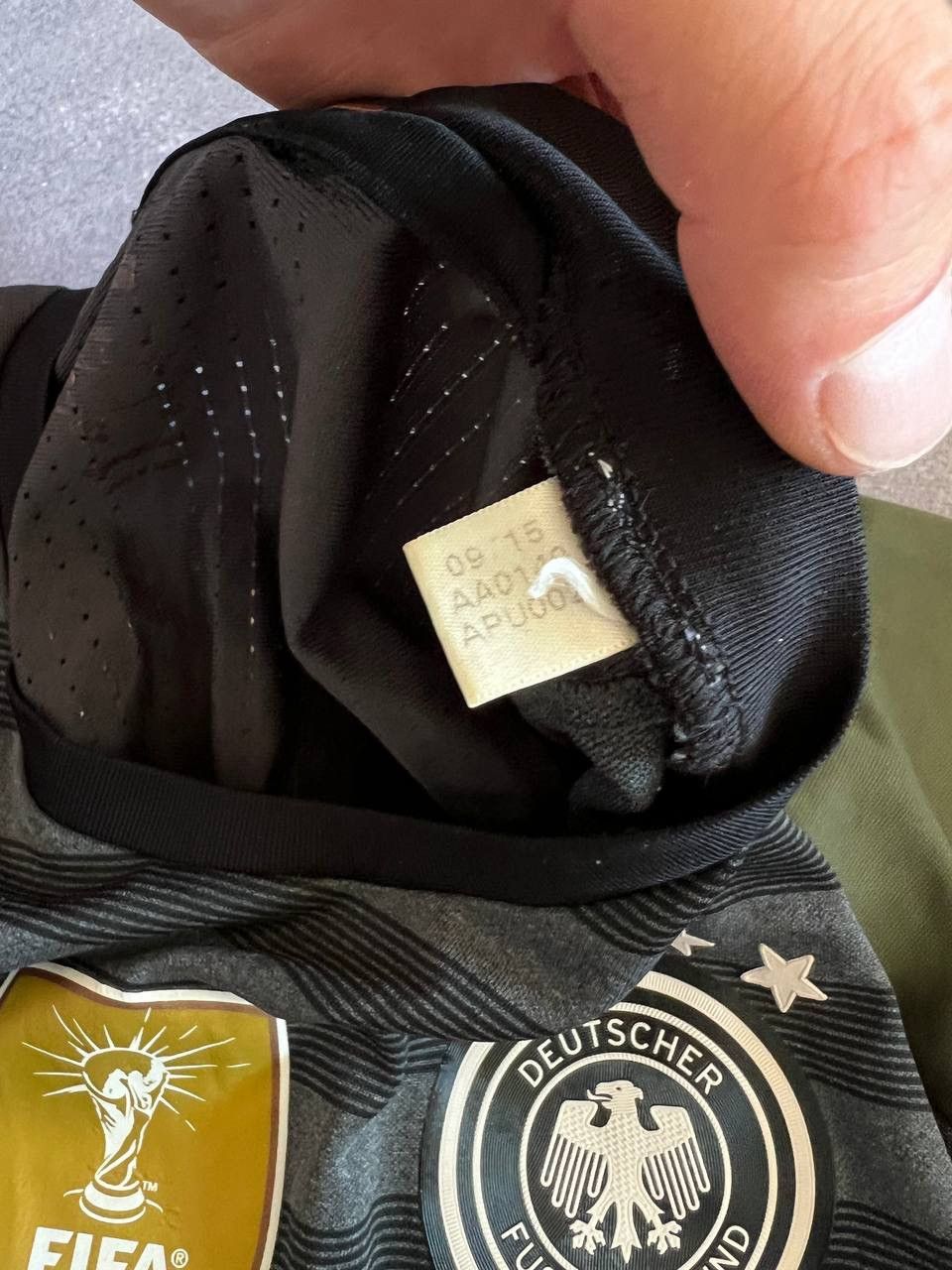 Adidas × Vintage Vintage Adidas Germany Schweinsteiger 2015 Soccer Jersey Size US L / EU 52-54 / 3 - 10 Thumbnail