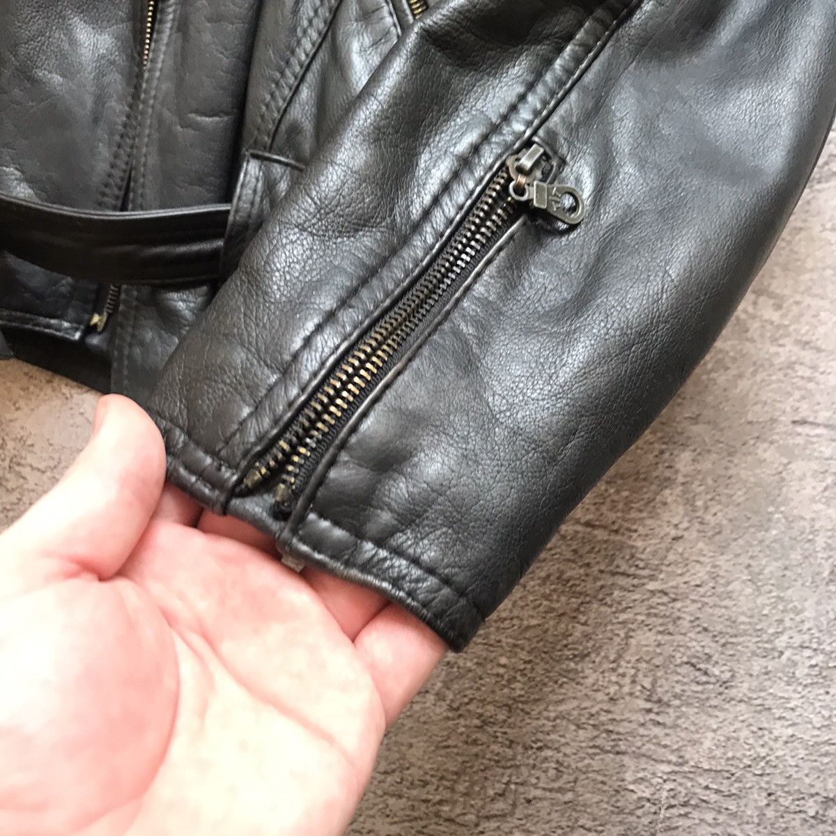 Vintage Vintage 90s Black Leather Biker Jacket Grunge Streetwear L Size L / US 10 / IT 46 - 9 Thumbnail