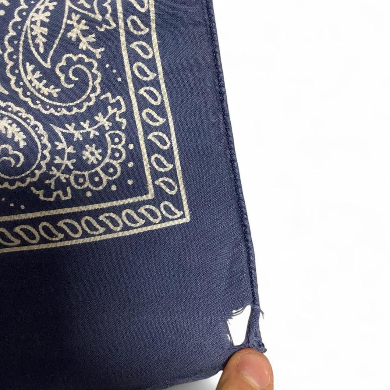 Other Vintage all cotton colour fast blue white paisley bandana Size ONE SIZE - 4 Thumbnail