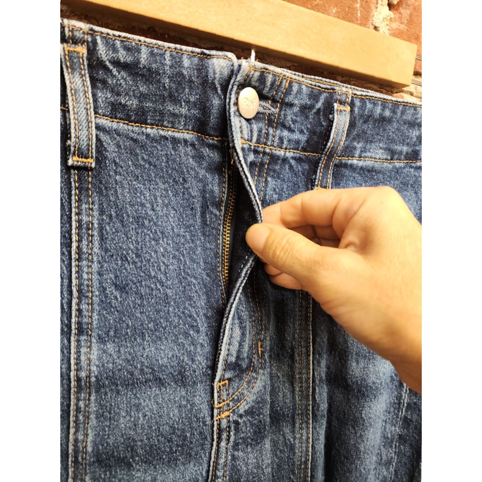 Reformation Reformation Aimie Seamed High Rise Skinny Jeans 24 Medium Blue Womens Jeans Skinny Size 42" / US 20 - 4 Thumbnail