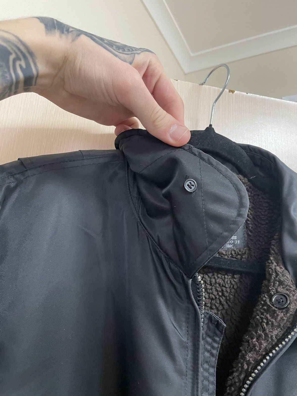 Schott Vintage Schott Bomber CWU-R Jacket Black Size L Size US L / EU 52-54 / 3 - 21 Thumbnail