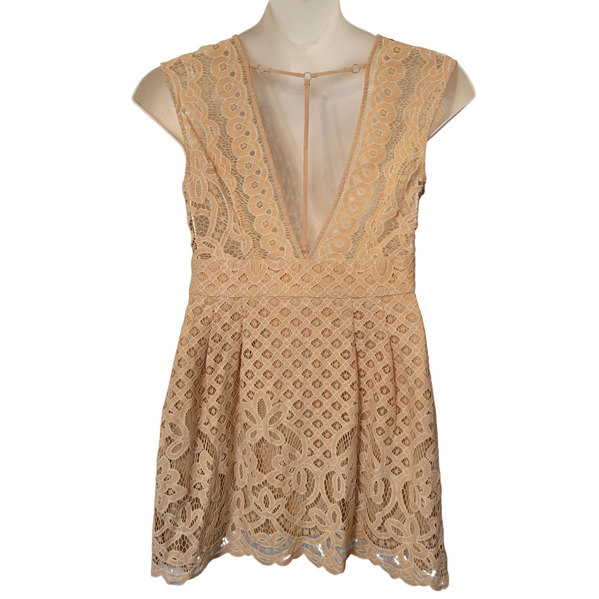 Free People Free People Crochet Lace V Neck Dress 10 Beige ONE MILLION L Size L / US 10 / IT 46 - 2 Thumbnail
