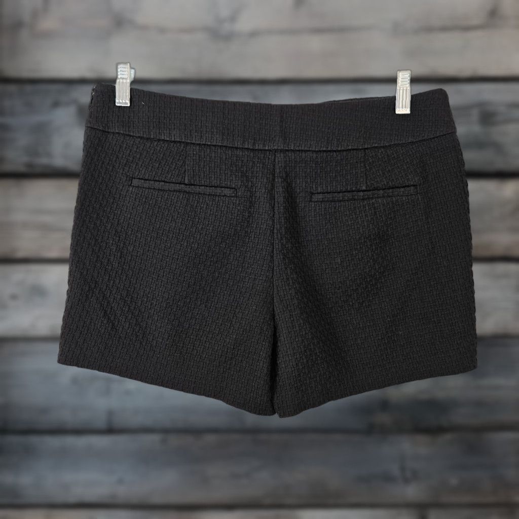 Loft LOFT Womens Riviera Shorts Sz 6 Black Mid Rise Side Zip Textured Size 28" / US 6 / IT 42 - 1 Thumbnail