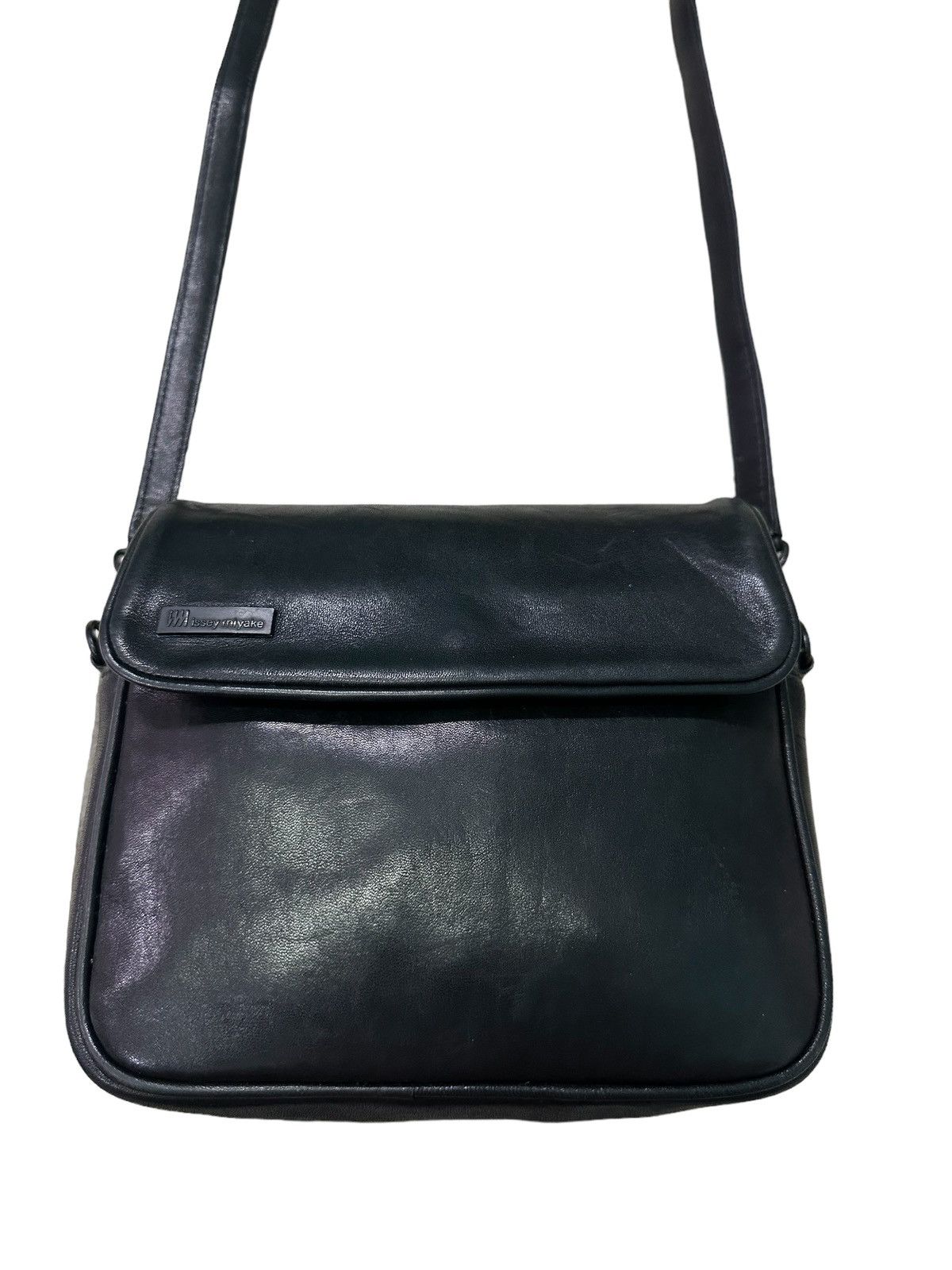VINTAGE ISSEY MIYAKE LEATHER CROSSBODY BAG