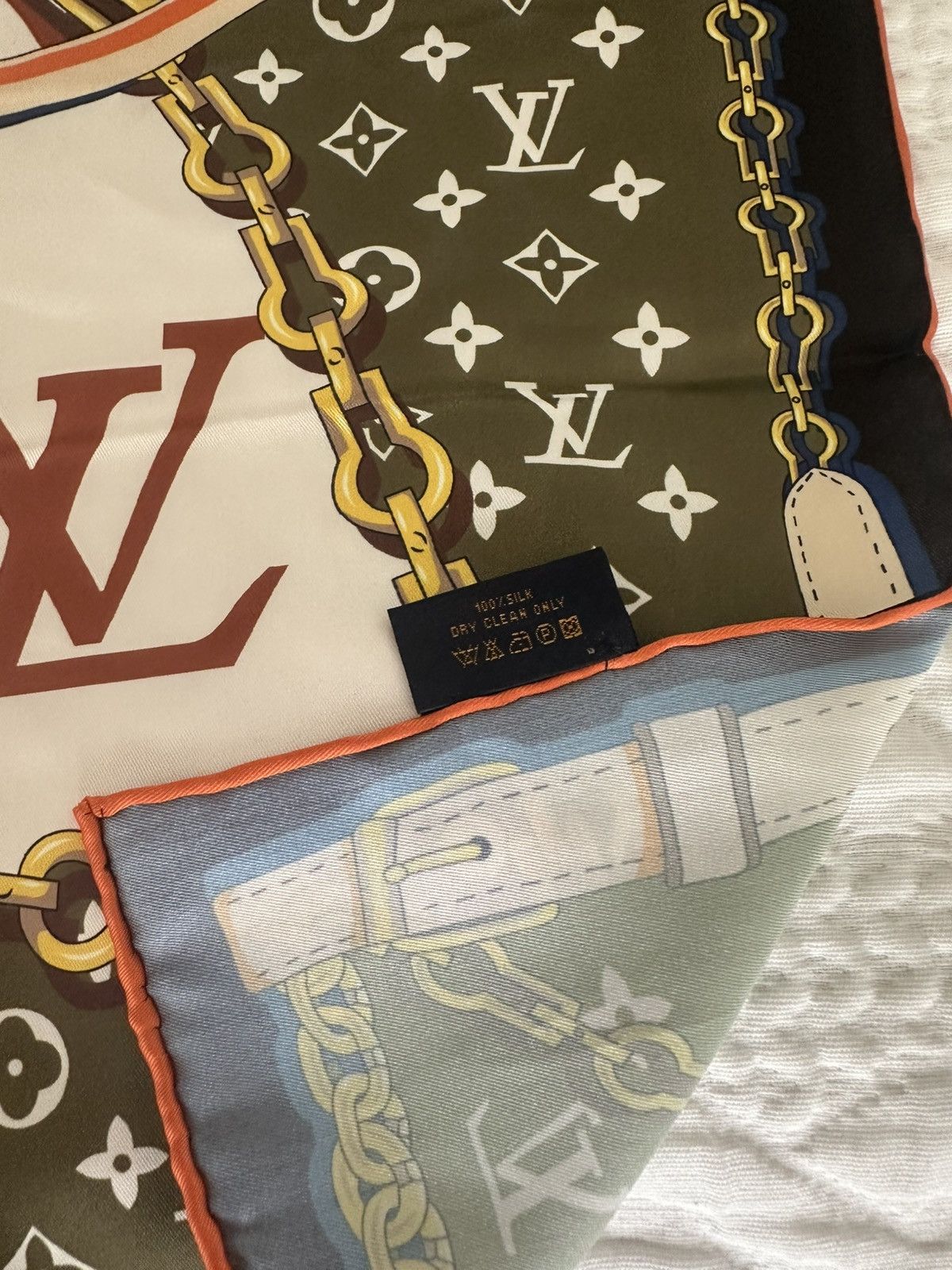 Louis Vuitton Silk scarf Louis Vuitton Size ONE SIZE - 6 Thumbnail