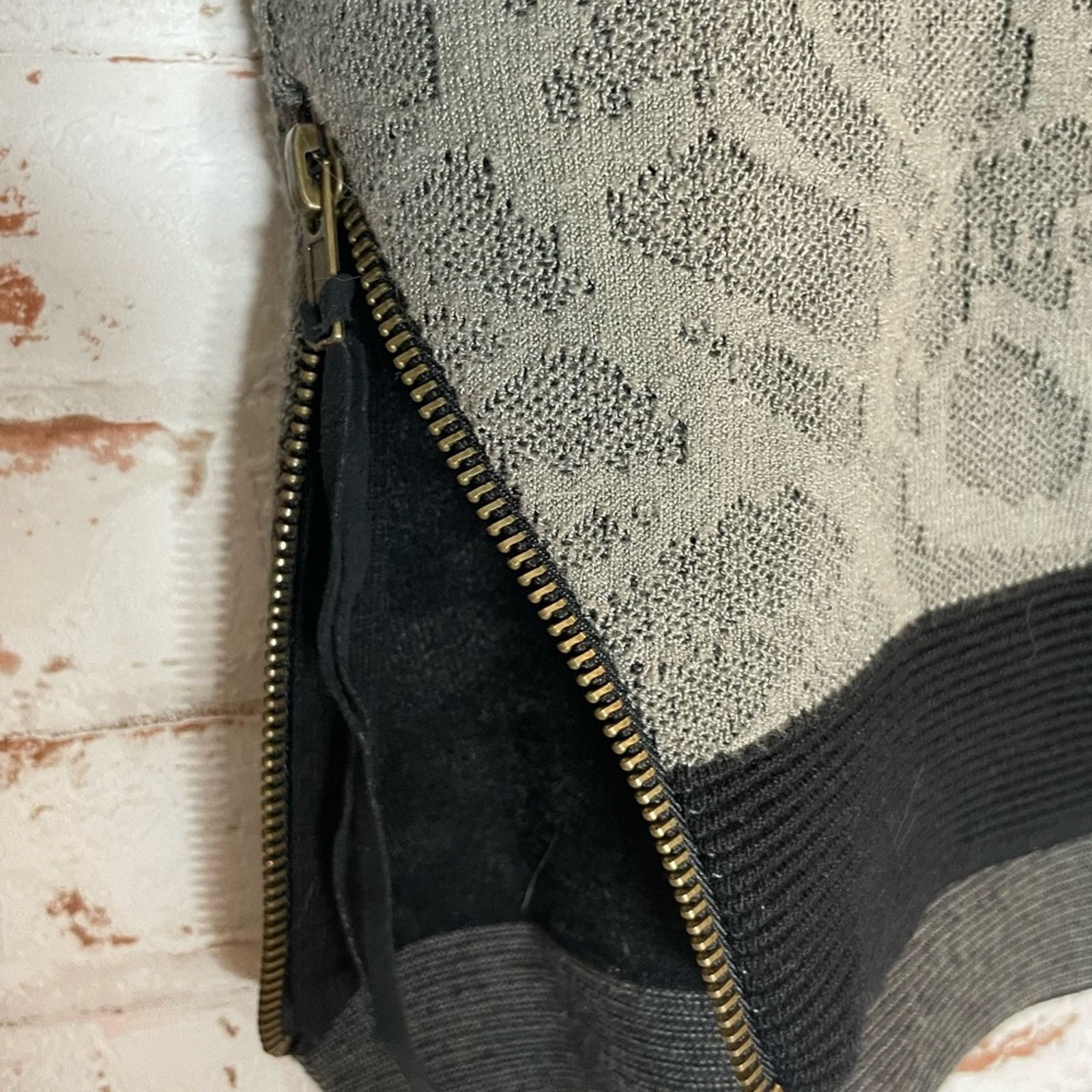 Nicole Miller Nicole Miller Elegant Sweater with Intricate Pattern Size M / US 6-8 / IT 42-44 - 4 Thumbnail