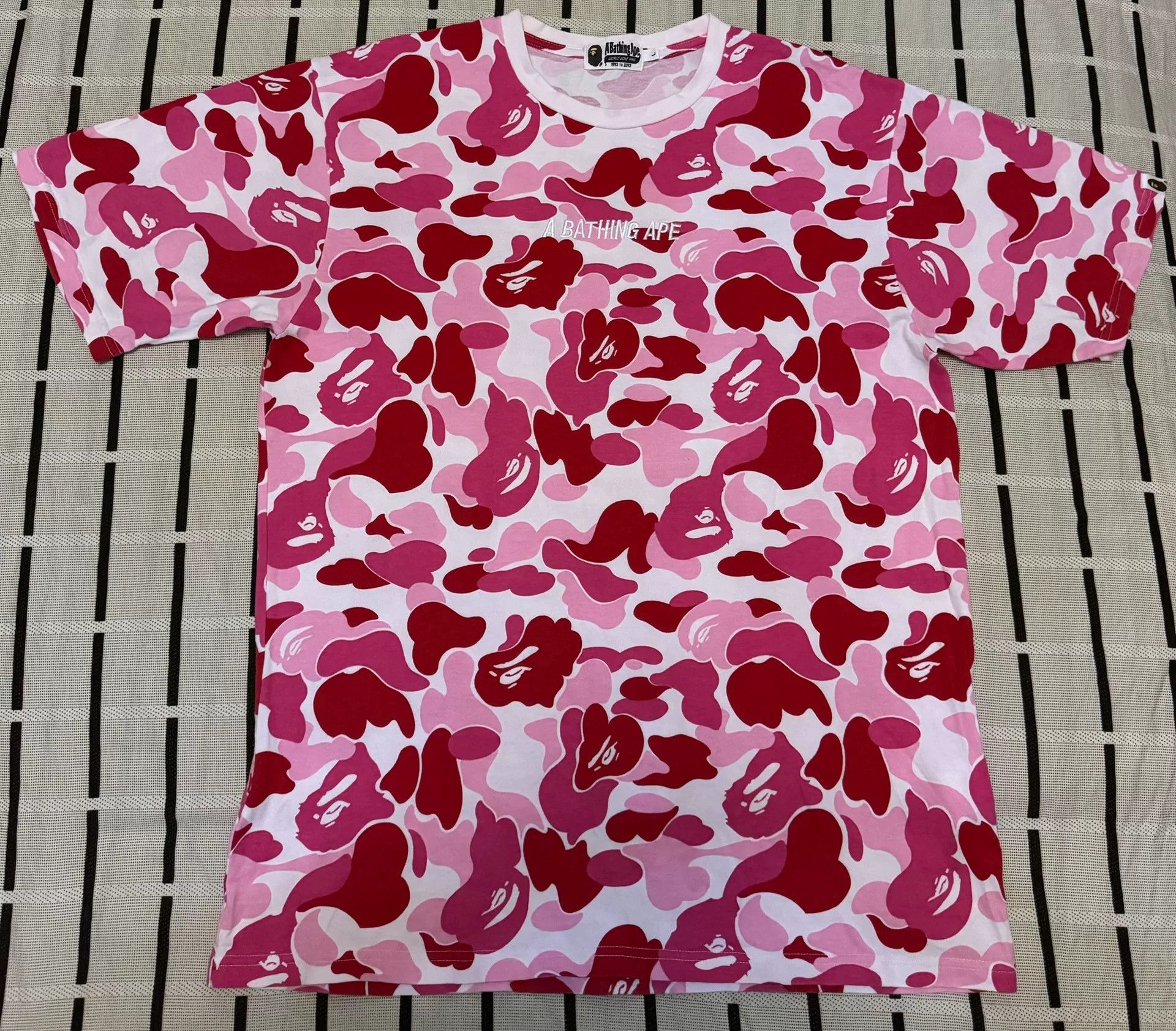 Bape Bape Camo Pink T-Shirt L Men Size US L / EU 52-54 / 3 - 1 Thumbnail