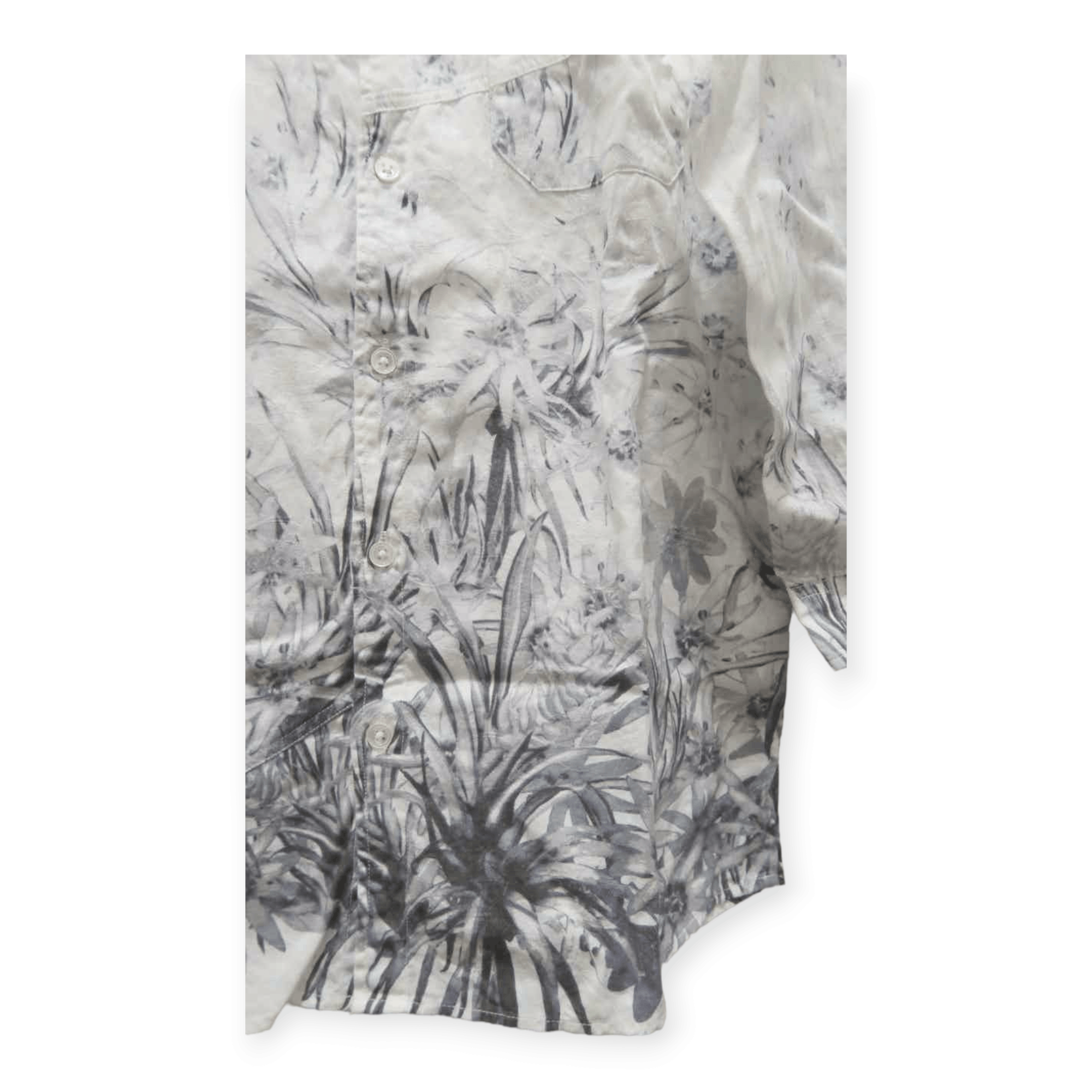 Tornado Mart Tornado Mart Japan Floral Casual Shirts Size US L / EU 52-54 / 3 - 13 Thumbnail