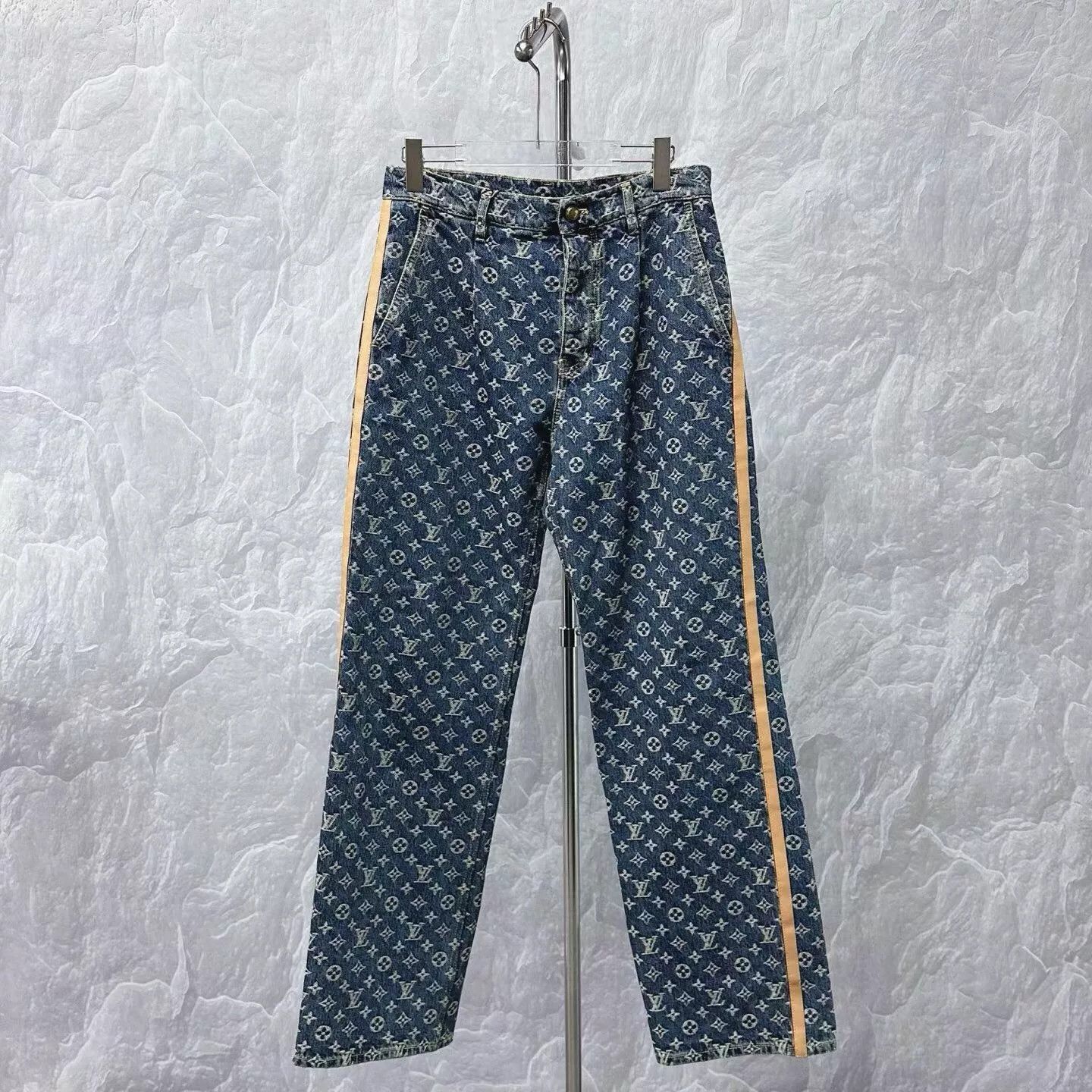 Louis Vuitton louis vuitton denim pants with logo print Size US 34 / EU 50 - 1 Thumbnail