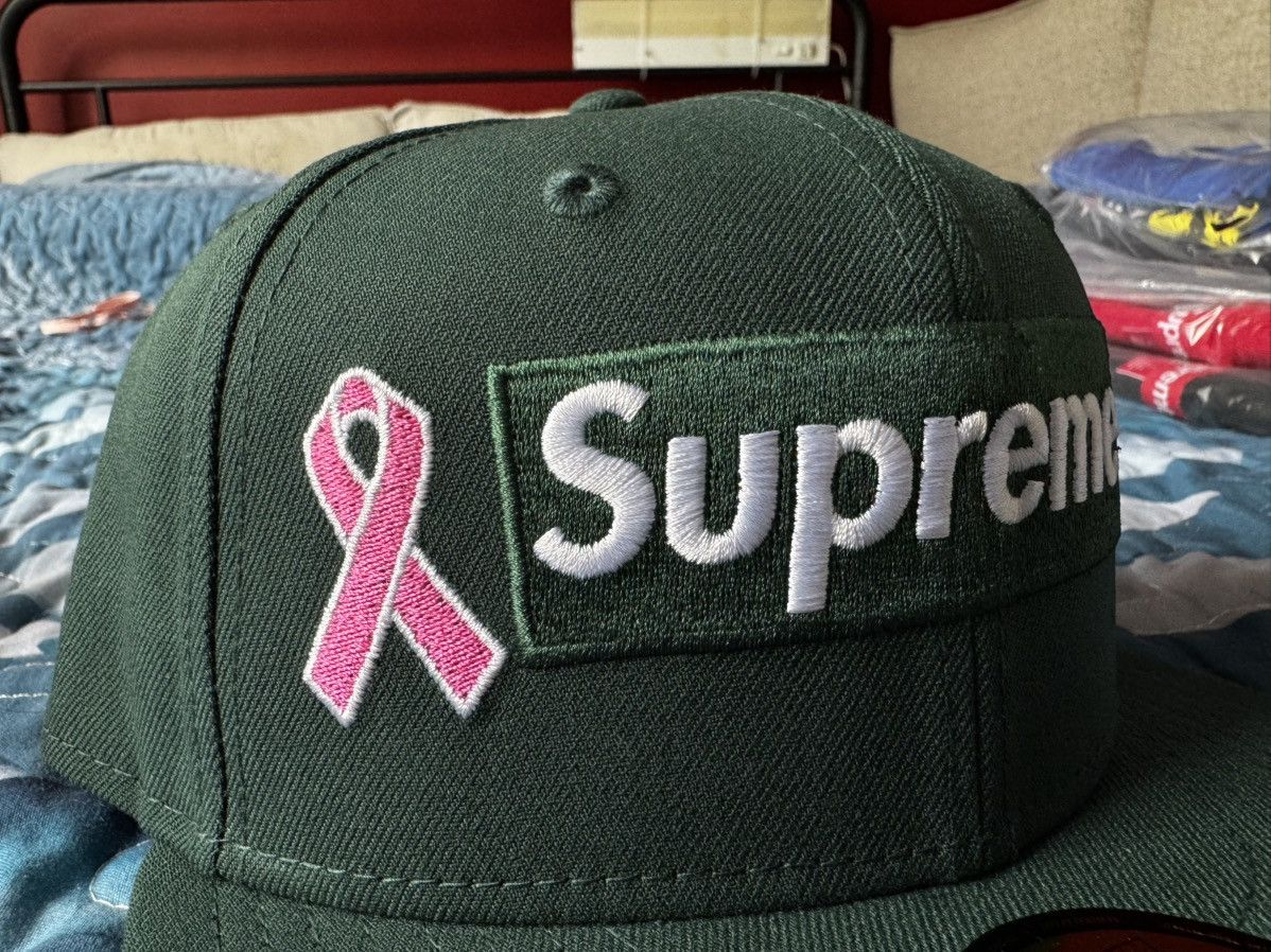 New Era × Supreme Supreme Breast Cancer Awareness Box Logo Fitted Hat Size ONE SIZE - 1 Thumbnail