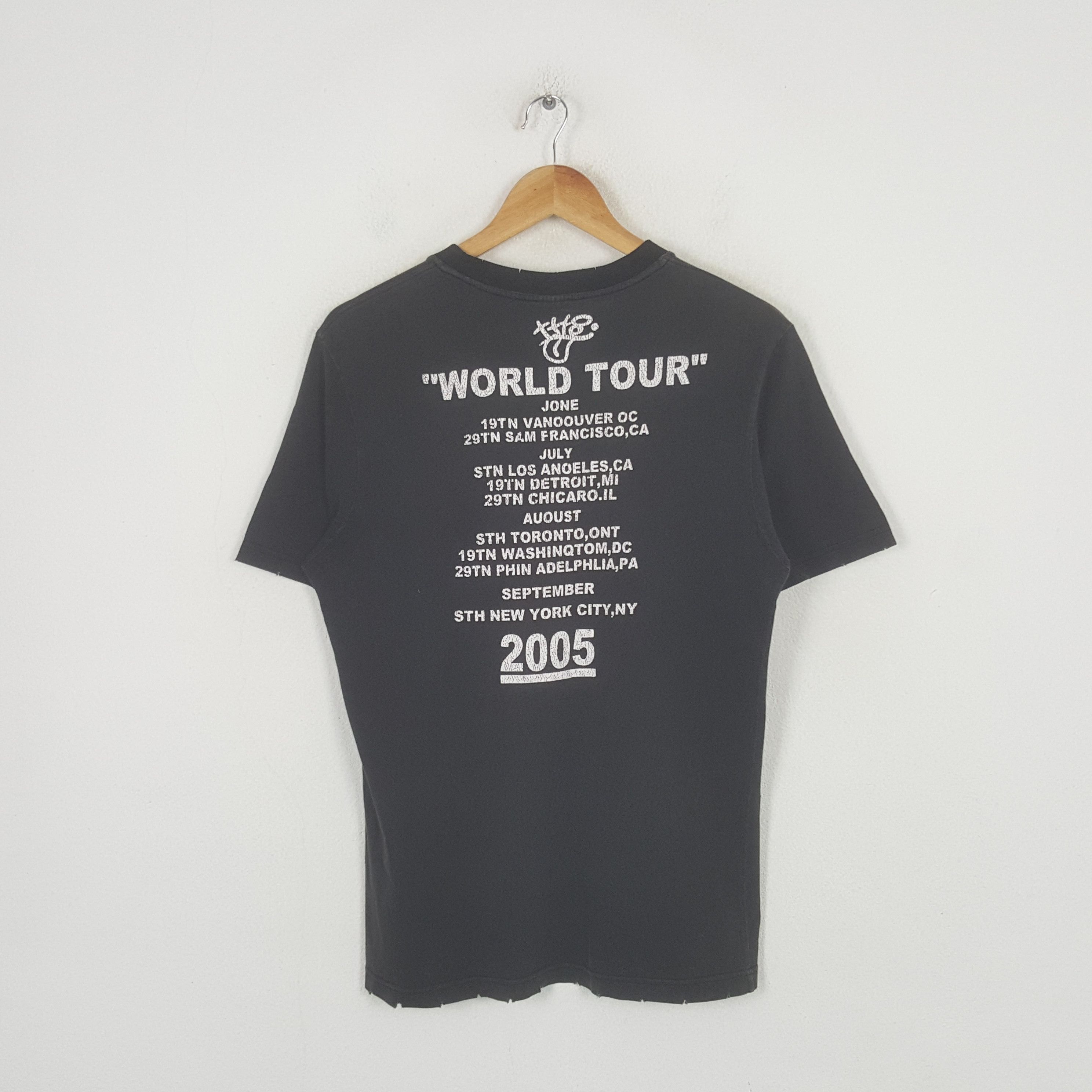 Number (N)ine Vintage Number Nine World Tour 2005 Tshirt C299N32 Size US S / EU 44-46 / 1 - 3 Thumbnail