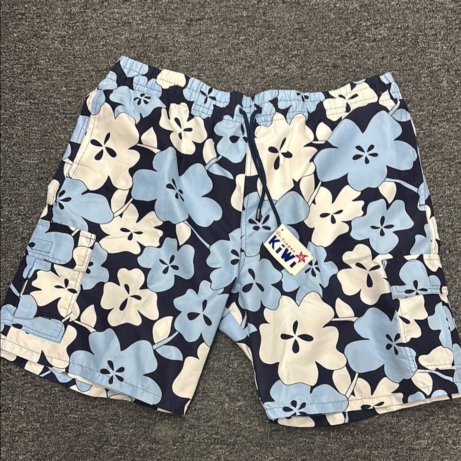 Other NWT Kiwi Navy and Light Blue Floral Men's Shorts Size XXL Size US 44 / EU 60 - 1 Thumbnail