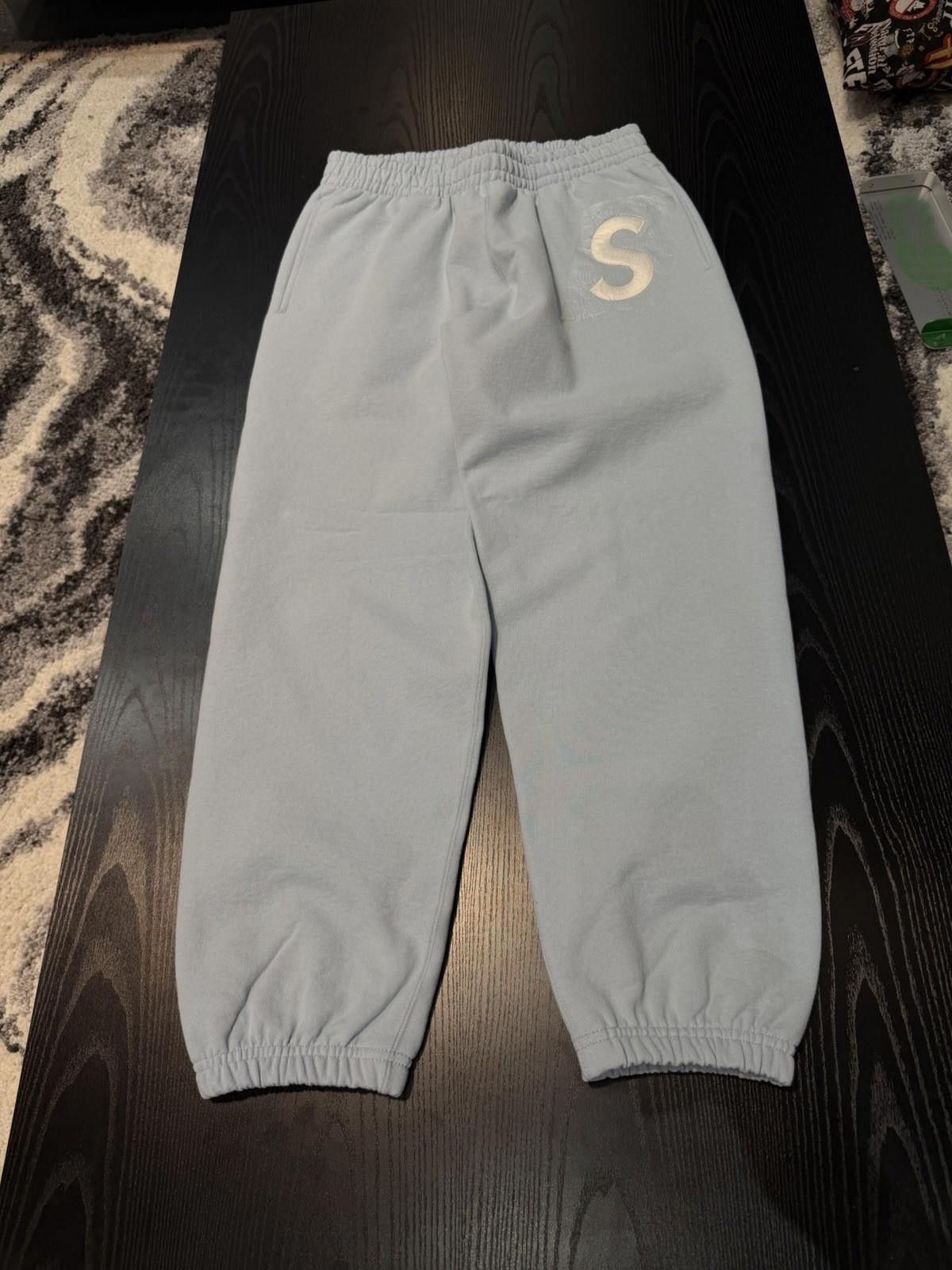 Supreme Supreme S Logo Sweatpants Blue (SS25) Brand New Size Small Size US 30 / EU 46 - 2 Thumbnail