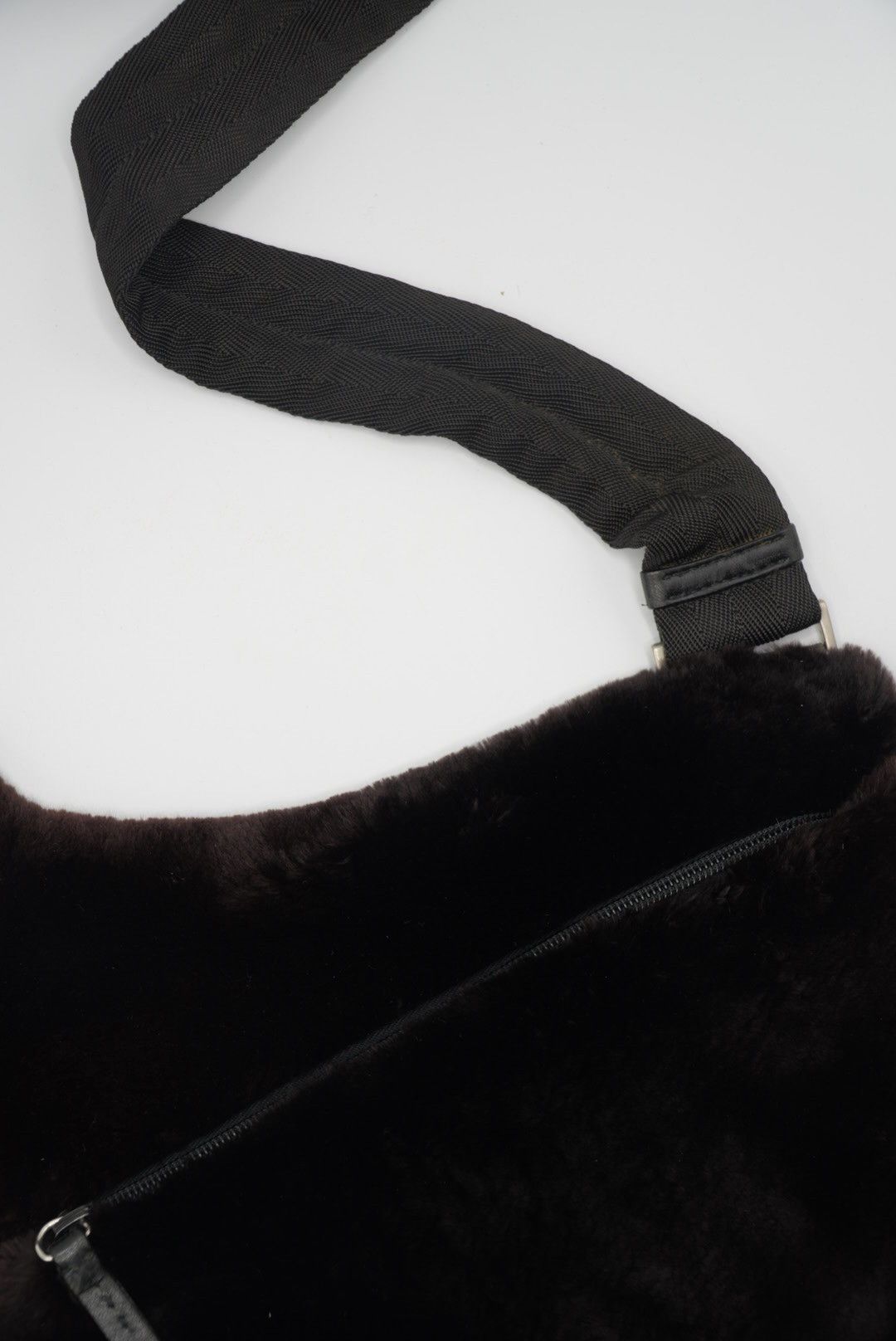 Prada Prada F/W1999 Crossbody Bag Soft Fur Size ONE SIZE - 4 Thumbnail