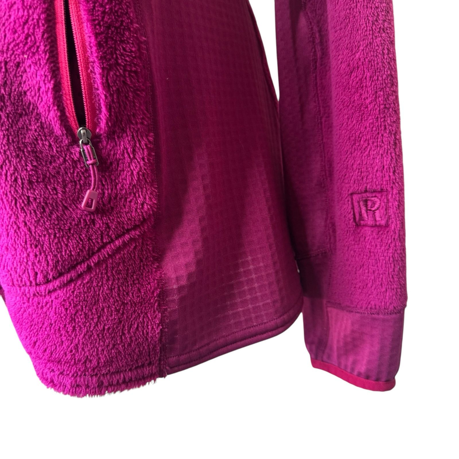 Patagonia PATAGONIA W's R2 Jacket Style # 25148 Magenta Size XL Size XL / US 12-14 / IT 48-50 - 9 Thumbnail