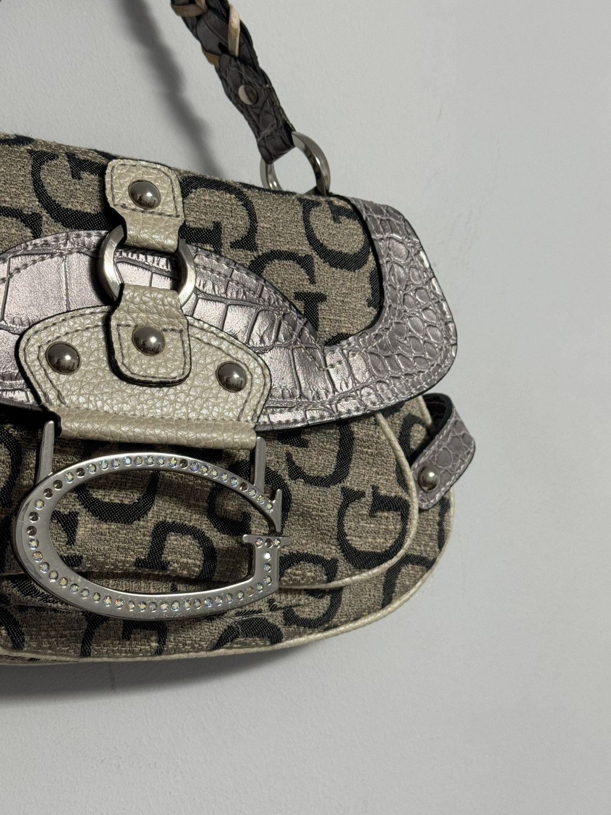Guess Vintage Guess Y2K 2000s Beige Monogram Cross Body Bag Size ONE SIZE - 4 Thumbnail