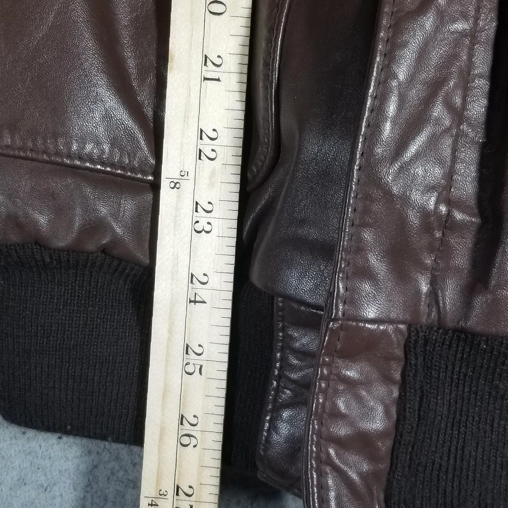 Industrie Flight Apparel Industries Type A-2 Leather Jacket Bomber Jacket Men M Brown USA Army 80's Air Force Zip Front Pockets Lined Short Length Size US M / EU 48-50 / 2 - 5 Thumbnail