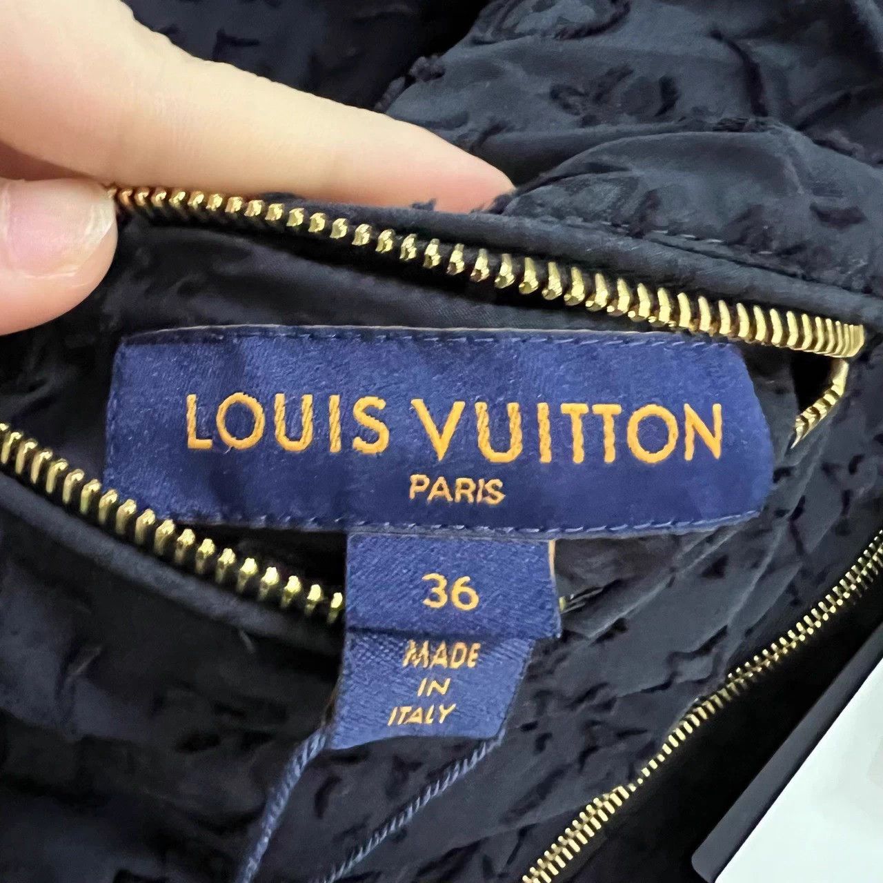 Louis Vuitton LV Black Embossed Double Sided Flight Jacket 36 Size XS / US 0-2 / IT 36-38 - 6 Thumbnail