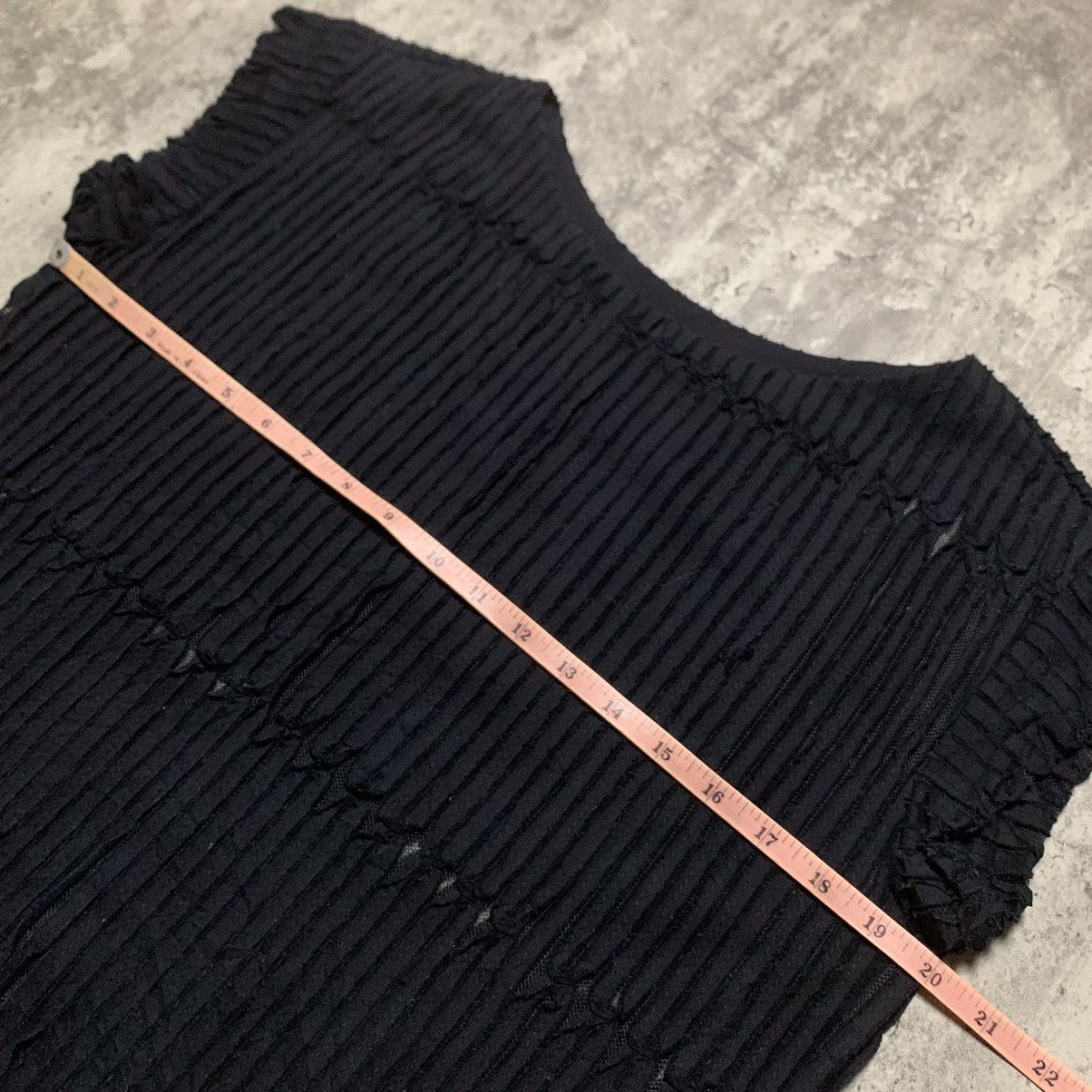 Issey Miyake Find ISSEY MIYAKE HaaT Mesh Size M / US 6-8 / IT 42-44 - 7 Thumbnail