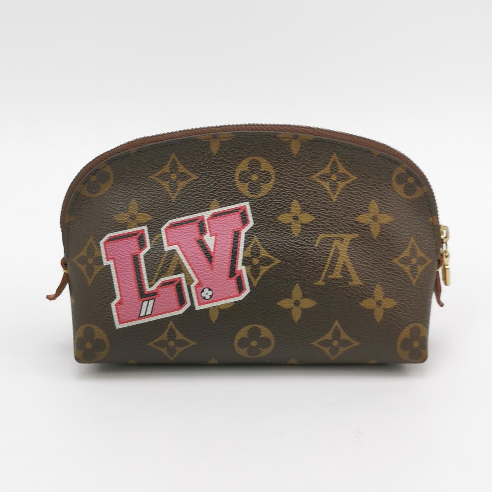 Louis Vuitton Louis Vuitton (LV) Small Vegetable Tanned Leather Old Flowe Size ONE SIZE - 1 Thumbnail