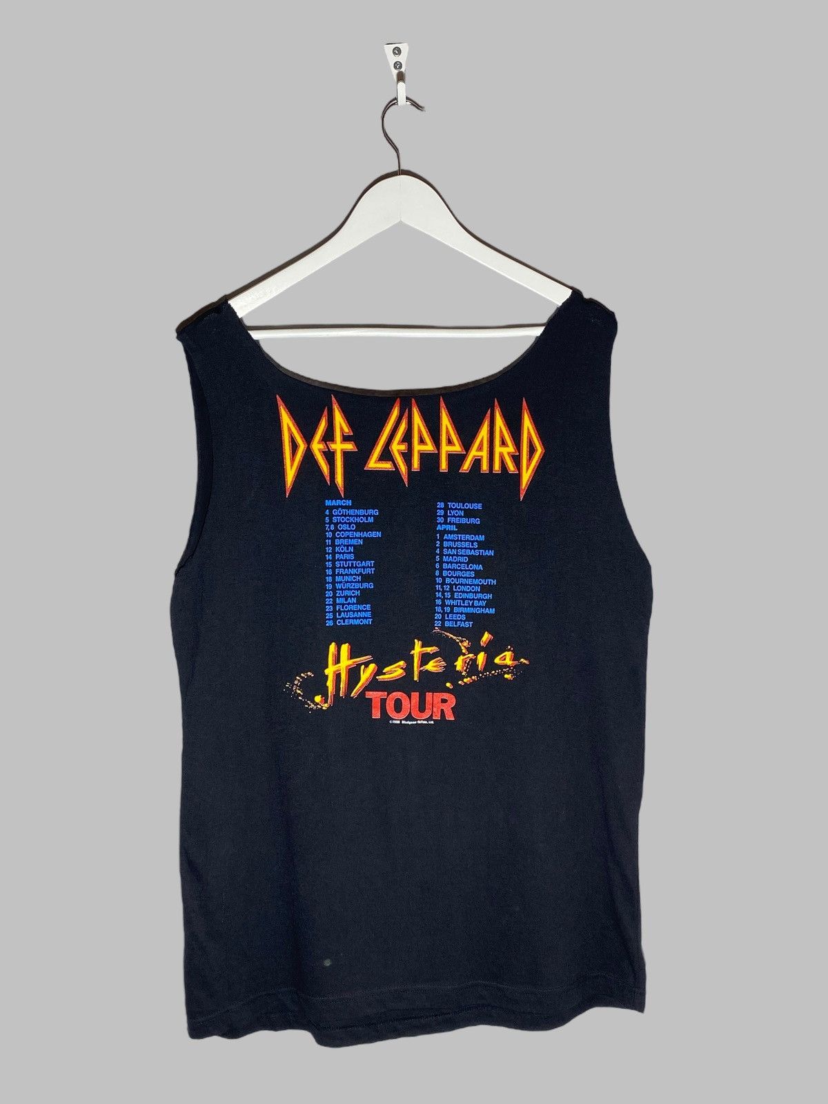 Band Tees *RARE* Vintage 1988 Def Leppard Hysteria Tour Europe Shirt Size US L / EU 52-54 / 3 - 2 Thumbnail