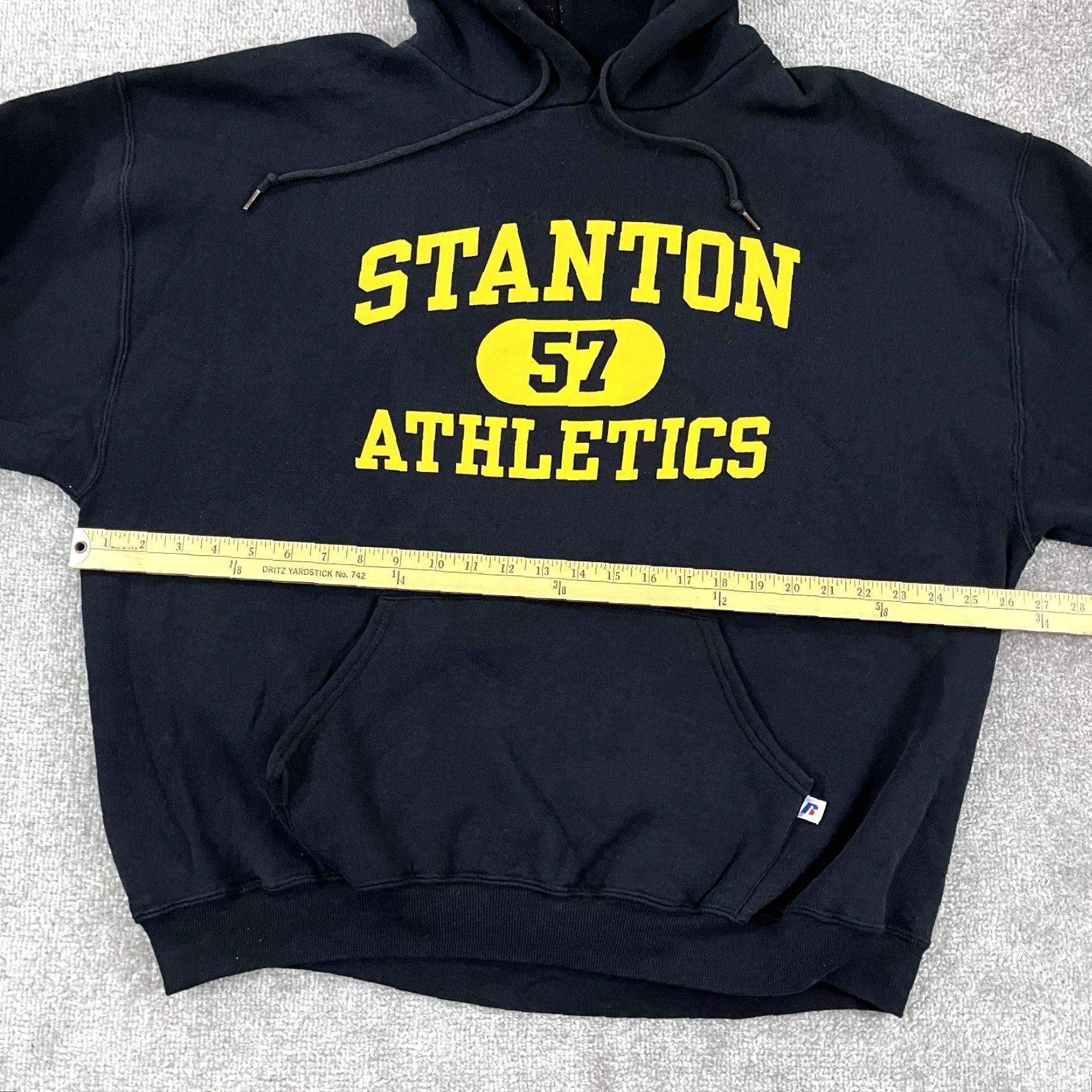 Russell Athletic VINTAGE Russell Athletic Hoodie Mens 2XL Black 90s Retro Pullover Sweatshirt, Graphic Print, Hooded with Pockets, Classic Fit, School Athletic Size US XXL / EU 58 / 5 - 6 Thumbnail