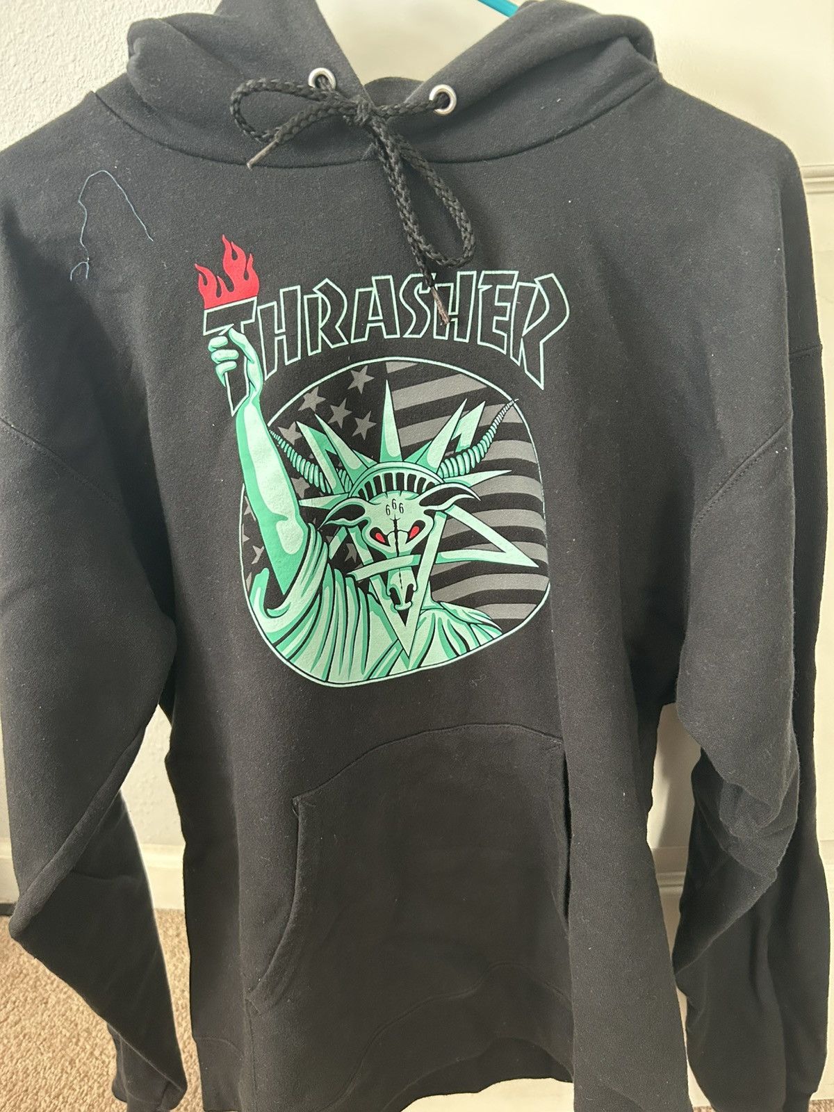 Thrasher Thrasher Black Graphic Hoodie – Statue of Liberty Size US S / EU 44-46 / 1 - 1 Thumbnail
