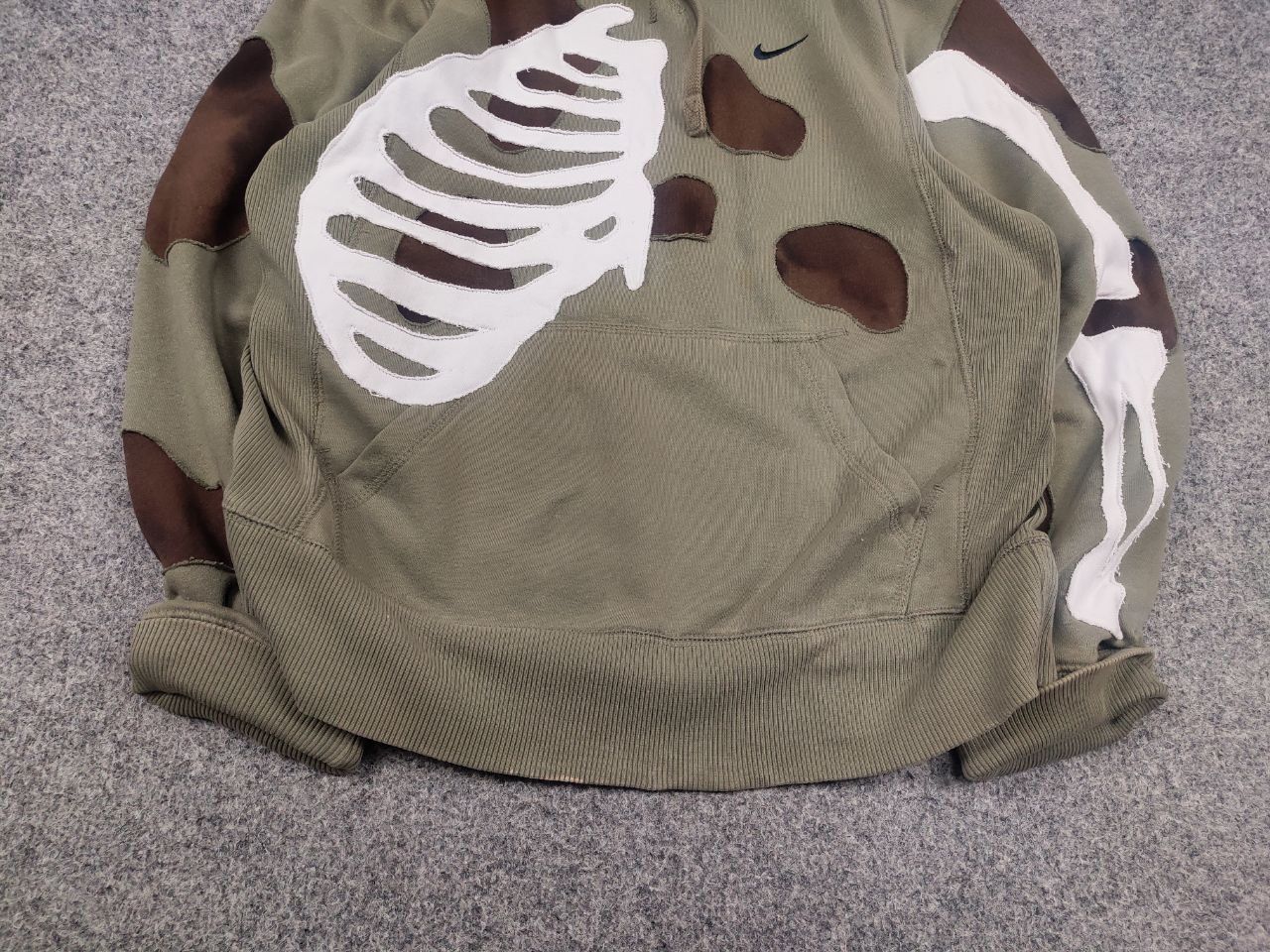 Nike Vintage Nike Military Skeleton Embroidered logo Hoodie Y2K Size US S / EU 44-46 / 1 - 5 Thumbnail