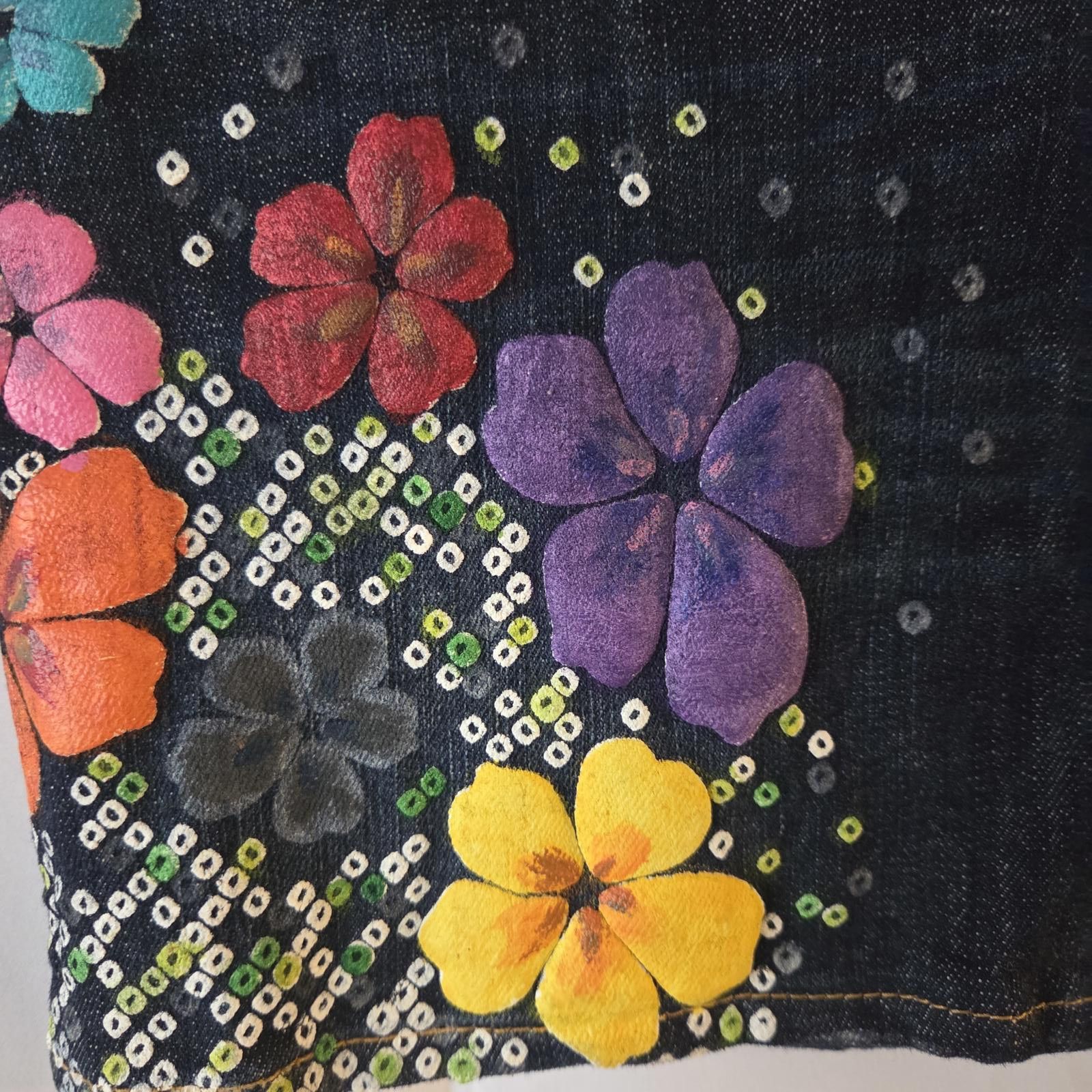 Dsquared2 DSQUARED2 Floral Appliqué Denim Skirt - Size 38 Size 30" / US 8 / IT 44 - 2 Thumbnail