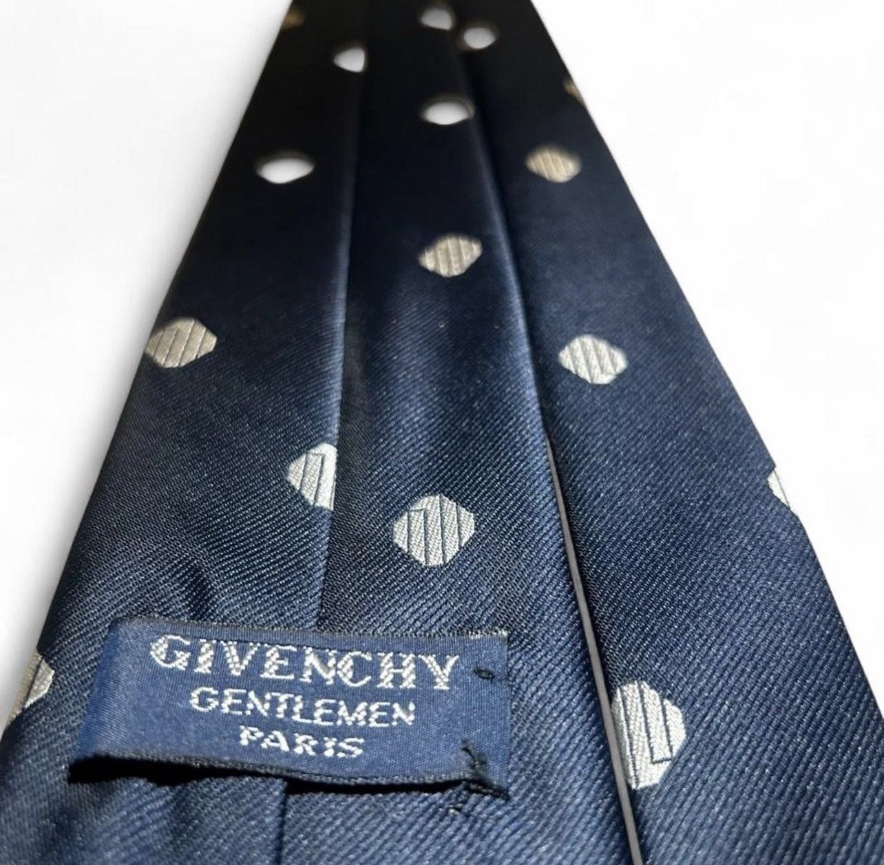 Givenchy 🔥Free Shipping Givenchy Tie🔥 Size ONE SIZE - 4 Thumbnail