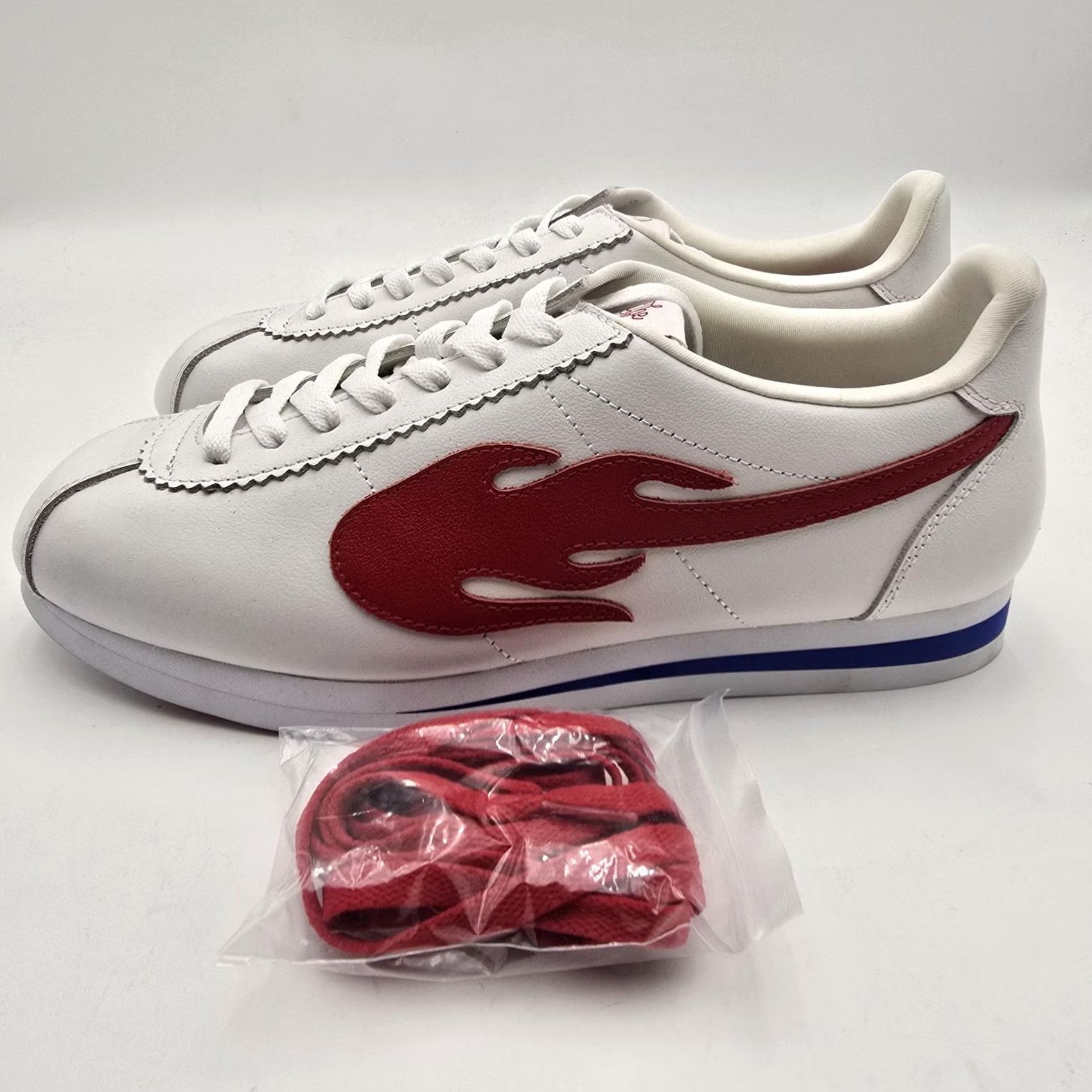 Vintage YG 4 Hunnid The Flame Sneakers Mens Size 11 White Red Leather Low Top Sneaker New Size US L / EU 52-54 / 3 - 2 Thumbnail