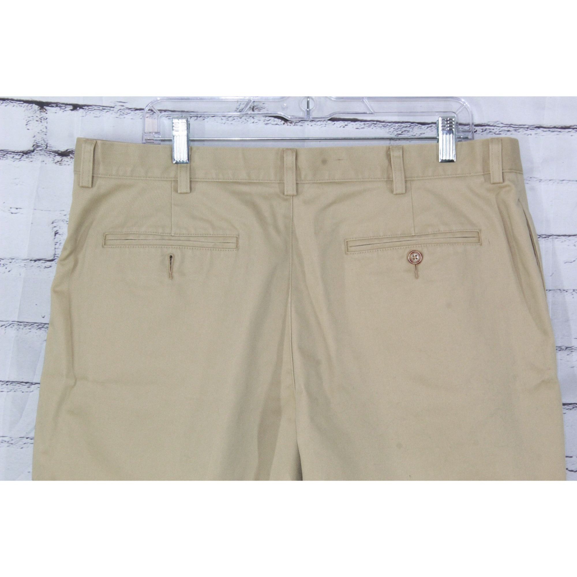 L.L. Bean LL Bean Men Wrinkle Free Chino Shorts Classic Fit 8" Casual Size US 38 / EU 54 - 10 Thumbnail