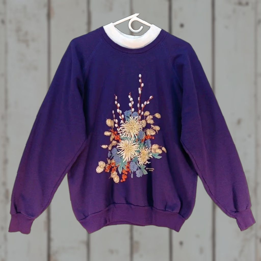 Vintage VTG Morning Sun Sweatshirt Women's L Purple Floral 90s Grandma GUC Pullover Fleece All Seasons Sweatshirt Ladies, Purple Floral Pattern, US Made Size L / US 10 / IT 46 - 1 Thumbnail