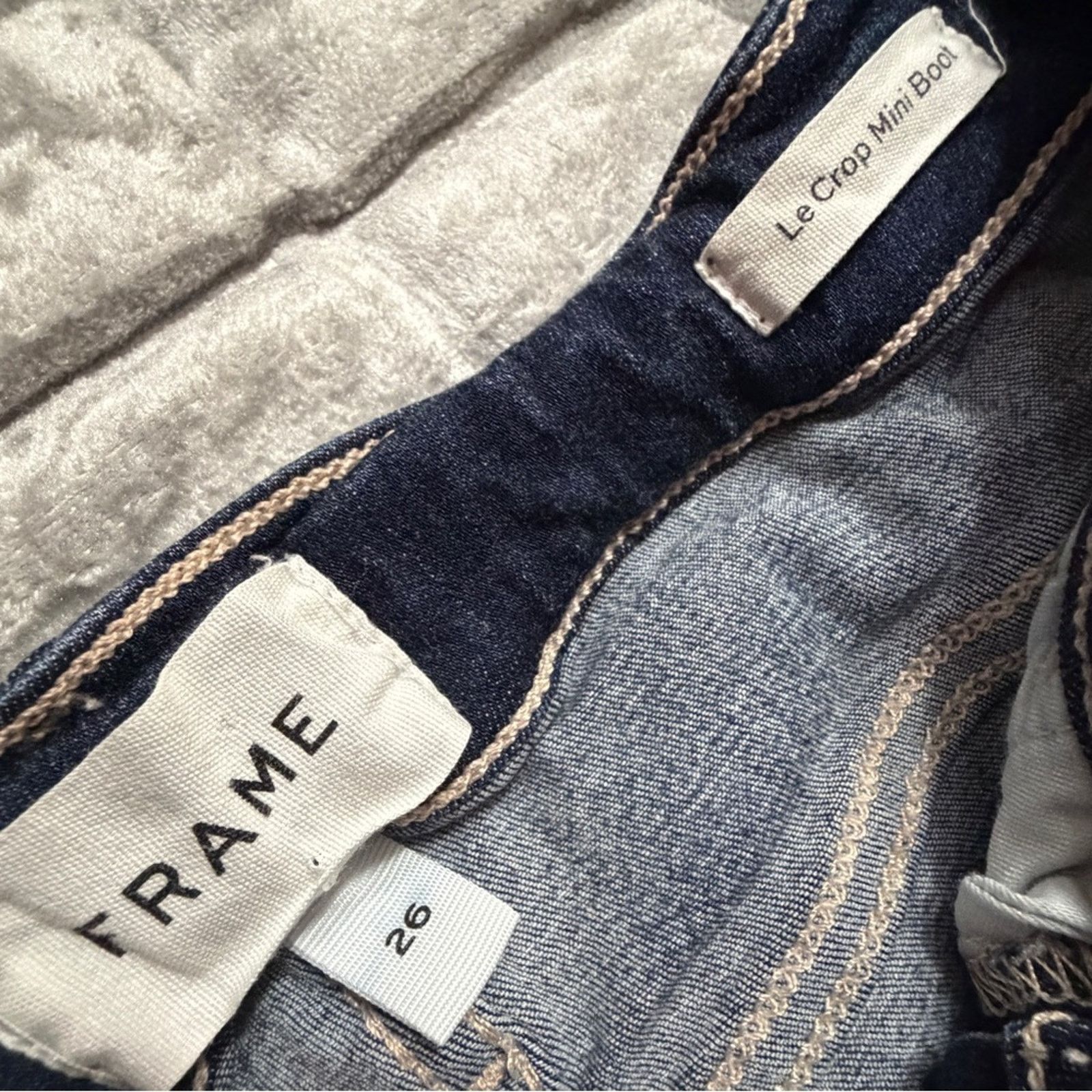 Frame FRAME Le Crop Mini Boot Jeans Womens 26 Dark Wash Size 26" / US 2 / IT 38 - 4 Thumbnail