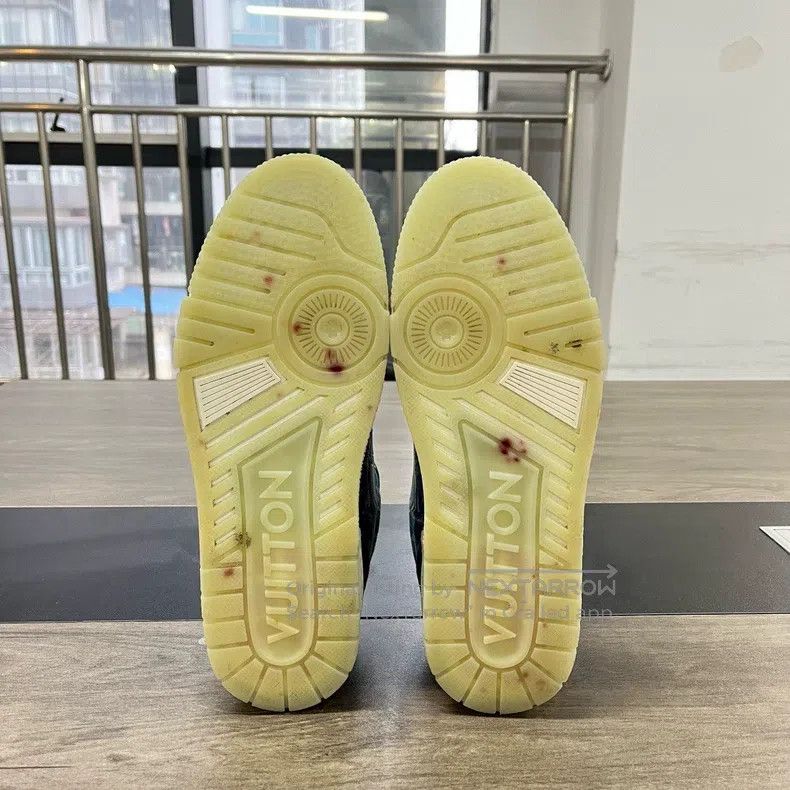 Louis Vuitton Louis Vuitton Trainer Flying Wing Blue Jeans shoes Size US 6.5 / EU 39-40 - 6 Thumbnail