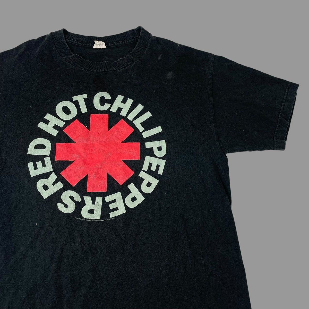 Band Tees × Vintage Vintage Y2K Red Hot Chili Peppers band tee Size US L / EU 52-54 / 3 - 3 Thumbnail