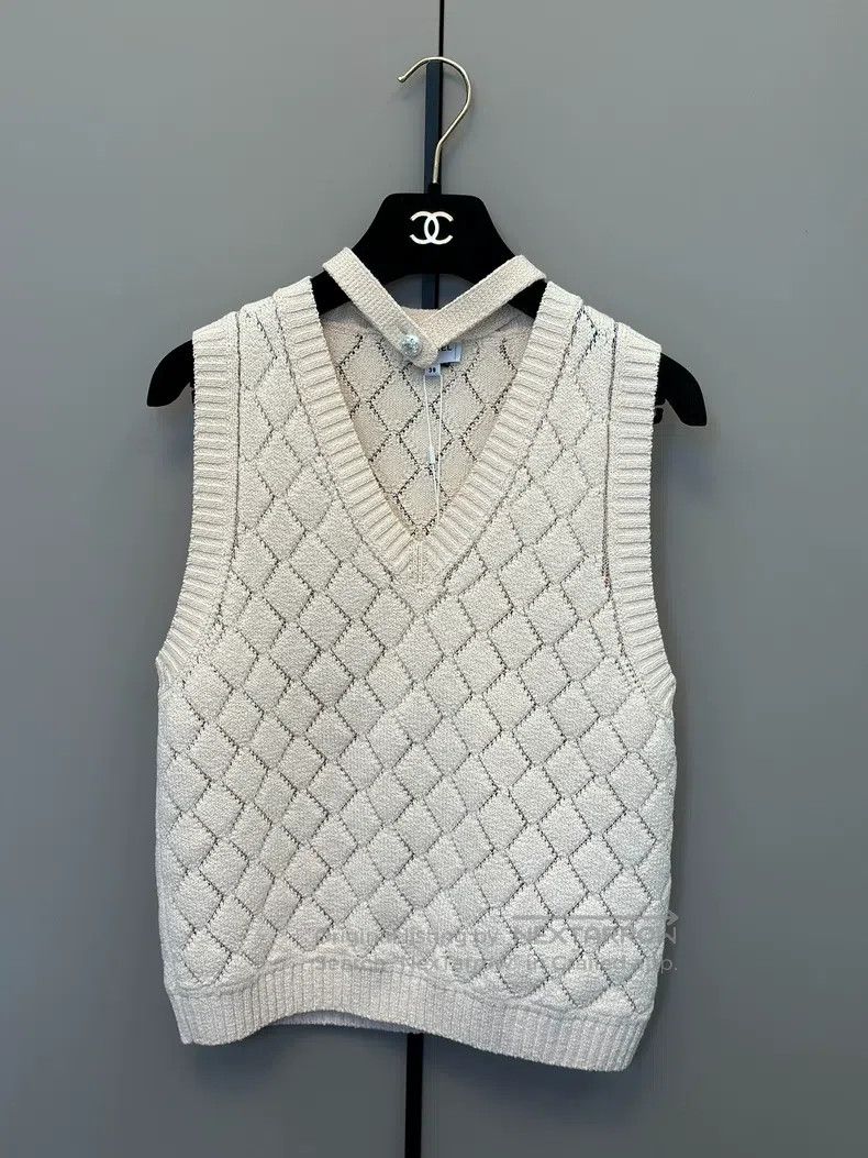 Chanel Chanel Knitted vest Size XS / US 0-2 / IT 36-38 - 2 Thumbnail