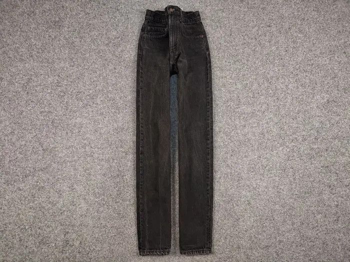 Levi's Vintage 90's levis 550 Black Denim mom Jeans Made in USA Size US 32 / EU 48 - 1 Thumbnail