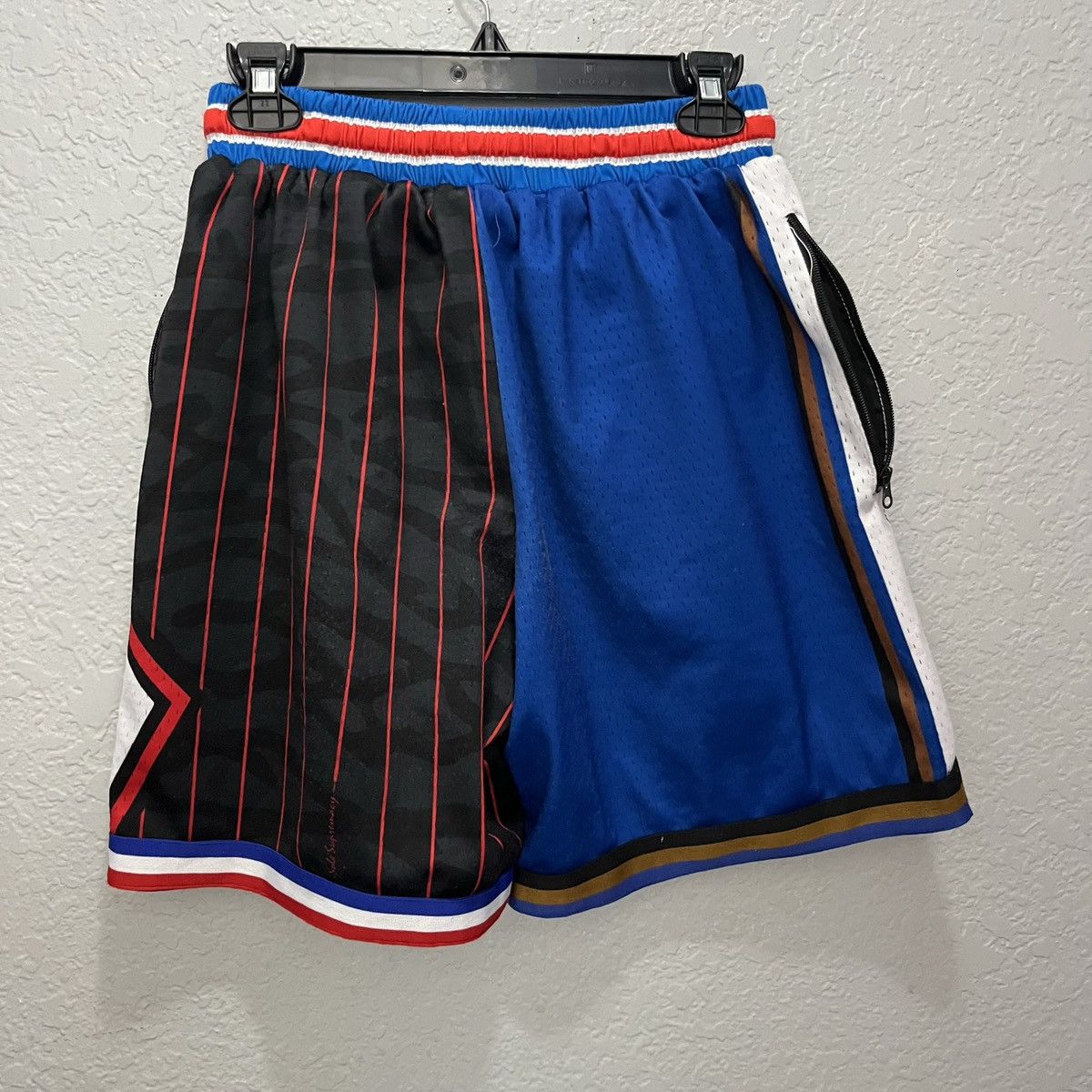 Collect and Select Hoop good Shorts