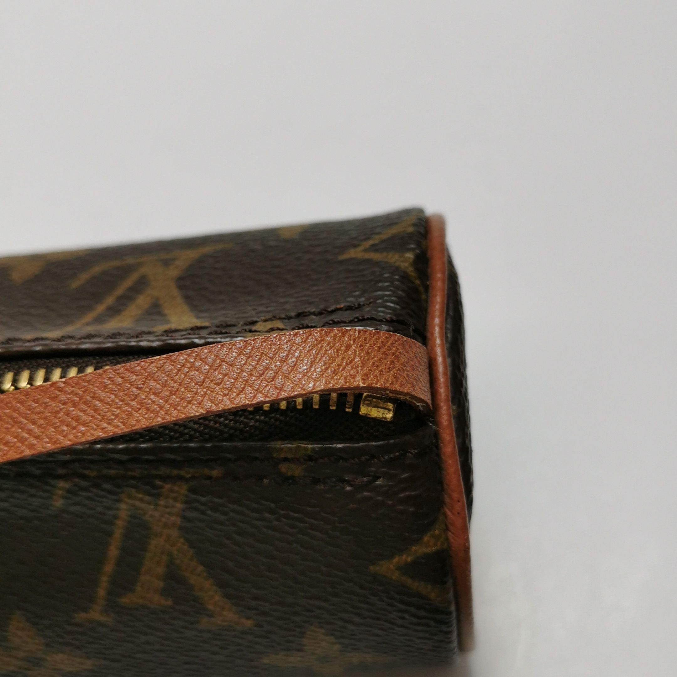 Louis Vuitton Louis Vuitton (LV) Papillon Mini Cowhide Monogram Printed D Size ONE SIZE - 5 Thumbnail