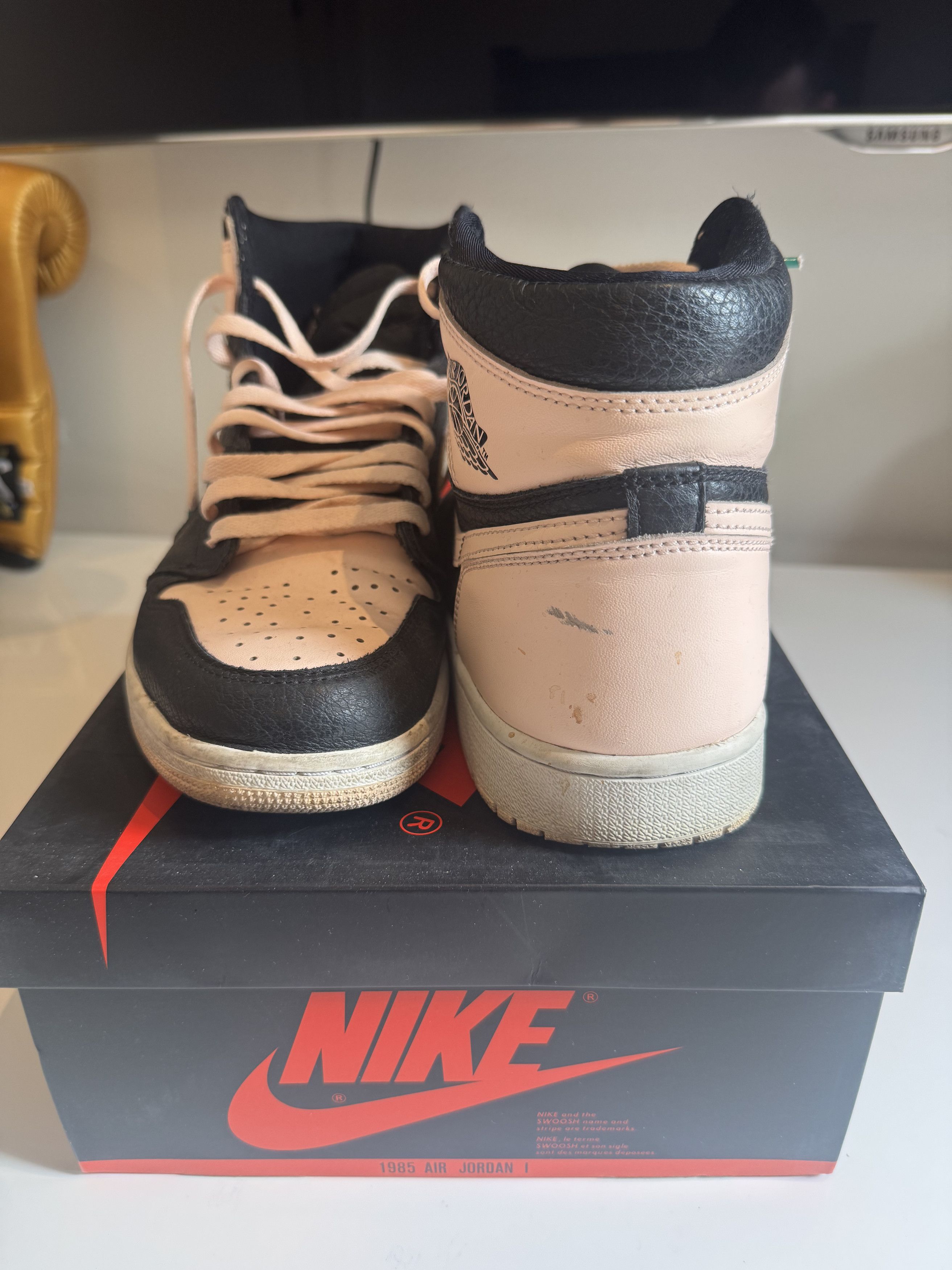 Jordan Brand × Nike Nike Jordan 1 High Black Crimson Tink Pink Size US 10 / EU 43 - 2 Thumbnail