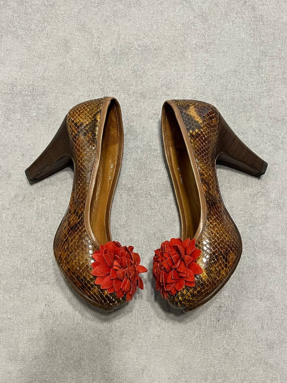 Other Chia Mihara Rare Flower Pump Heels Brown Leather Women`s Size US 8 / IT 38 - 7 Thumbnail