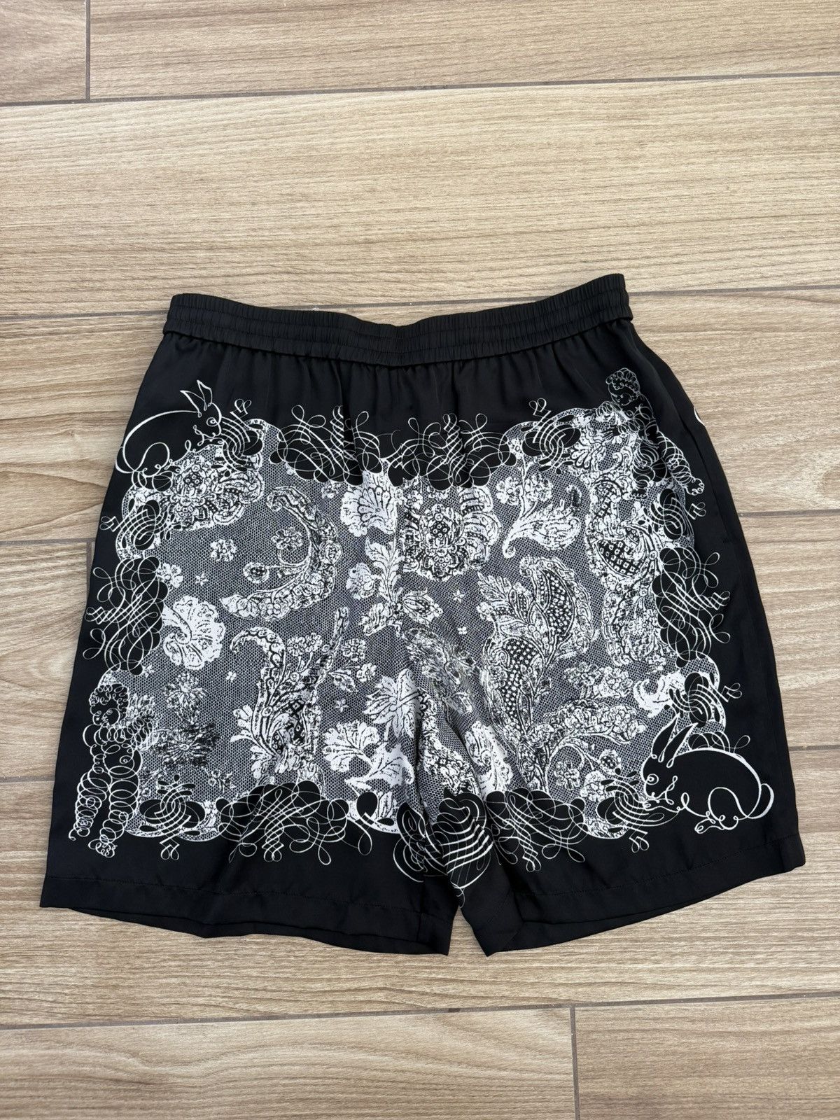 Acne Studios Acne Studios Pattern Printed Bunny Shorts Size US 32 / EU 48 - 1 Thumbnail