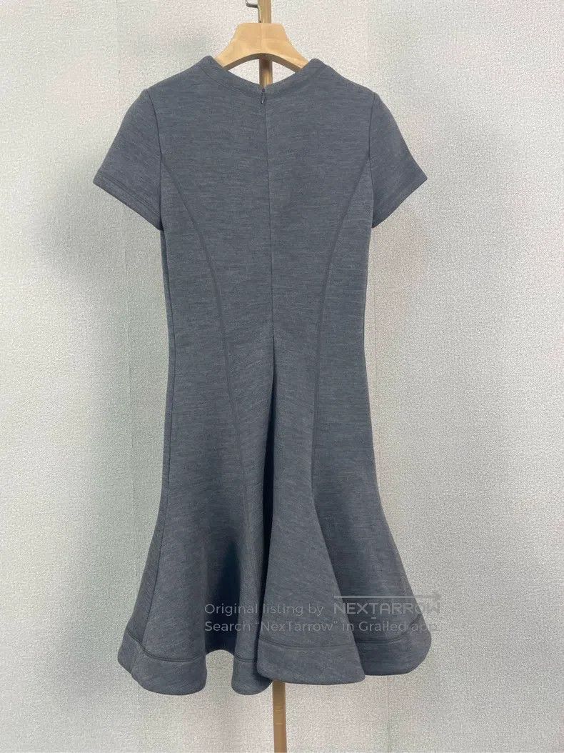 Dior Dior Badge dress Size XS / US 0-2 / IT 36-38 - 2 Thumbnail