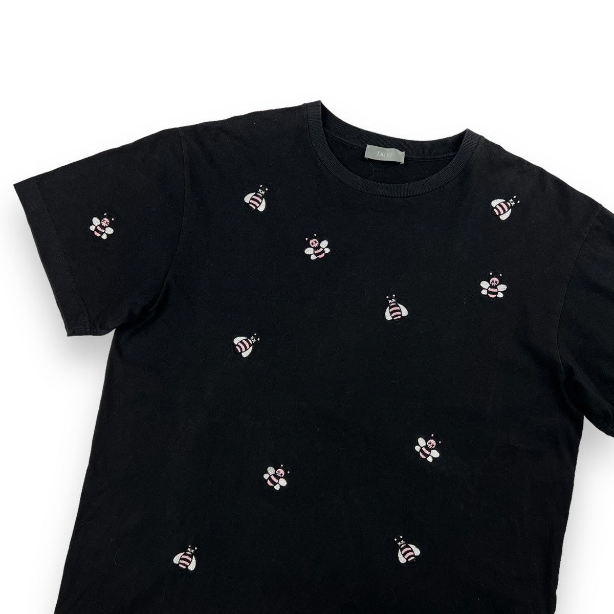 Dior × Kaws Dior x Kaws Bee Embroidered Black T Shirt | Grailed