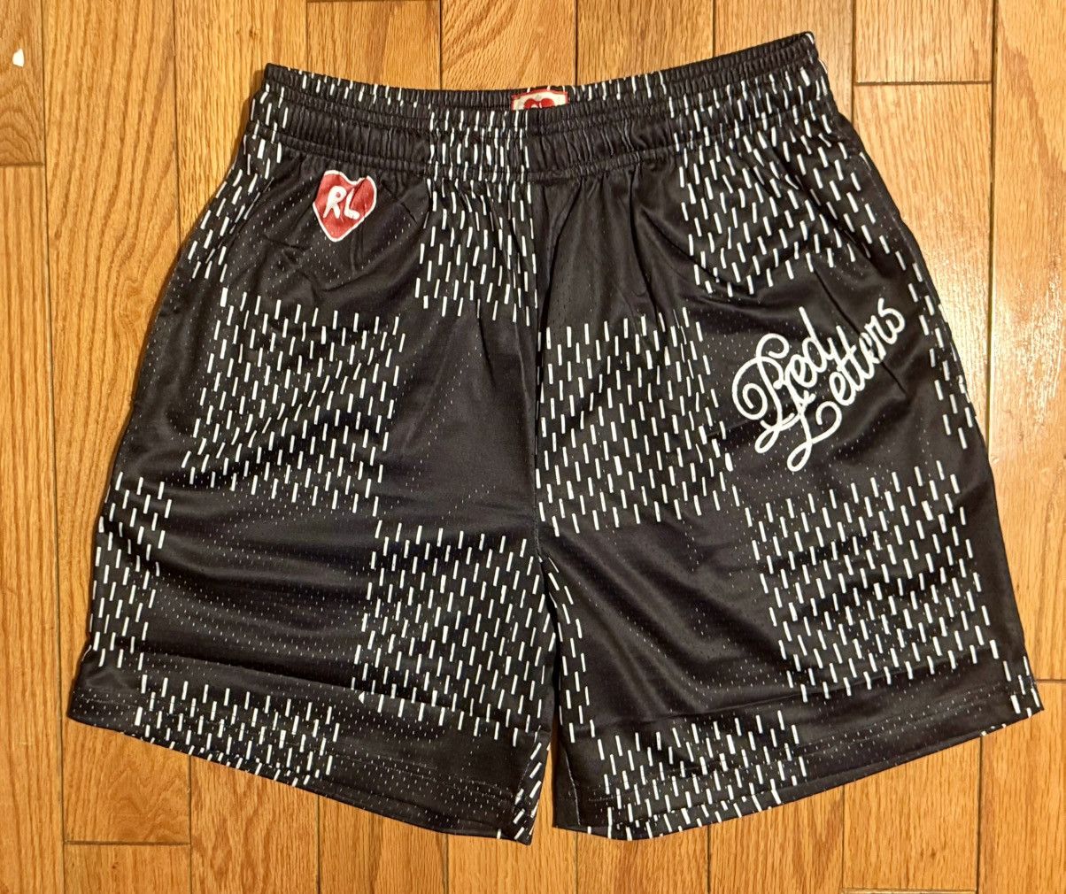 Other Red letters, basketball shorts, new medium Size US 32 / EU 48 - 1 Thumbnail
