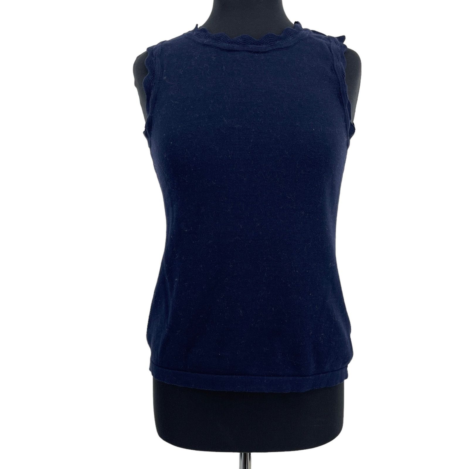 Banana Republic Banana Republic Women’s Blue Scallop Hem Tank Sweater SizeXS Size XS / US 0-2 / IT 36-38 - 1 Thumbnail