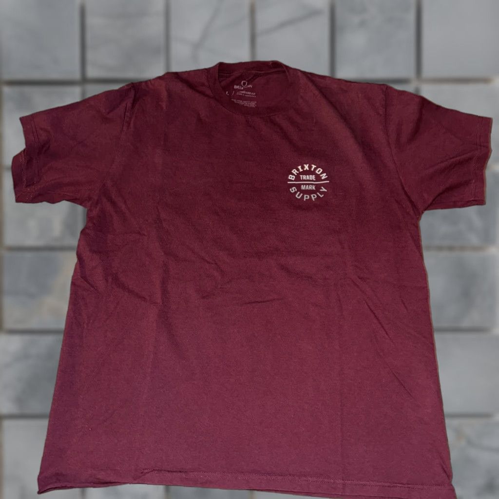 Brixton VINTAGE Brixton Supply Co Logo T-Shirt Men L Red Maroon Burgundy 21.5x27 Basics Size US L / EU 52-54 / 3 - 1 Thumbnail